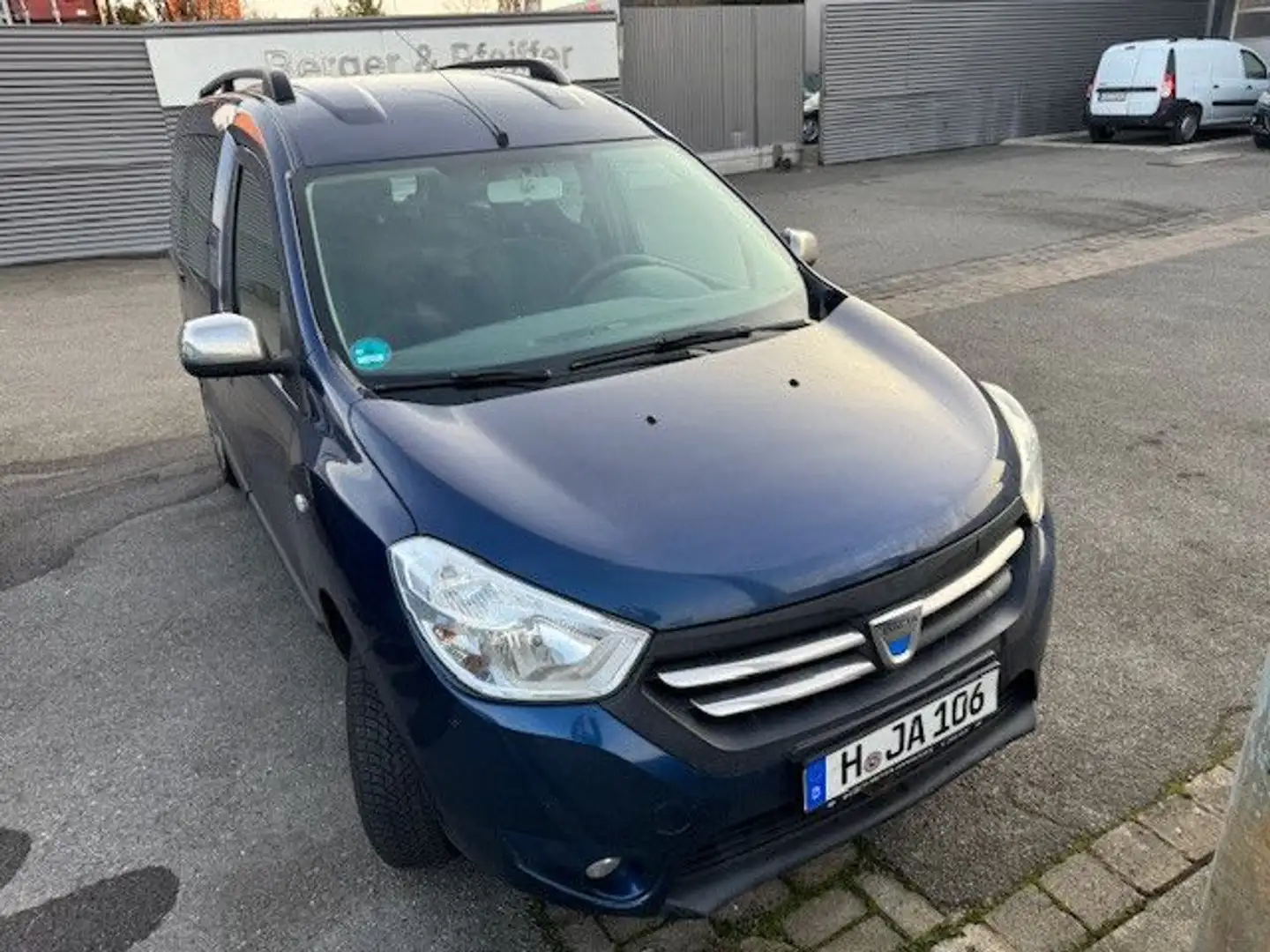 Dacia Dokker Laureate Blau - 2