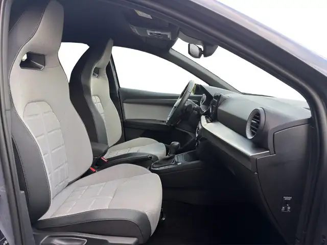 SEAT Ibiza view 12