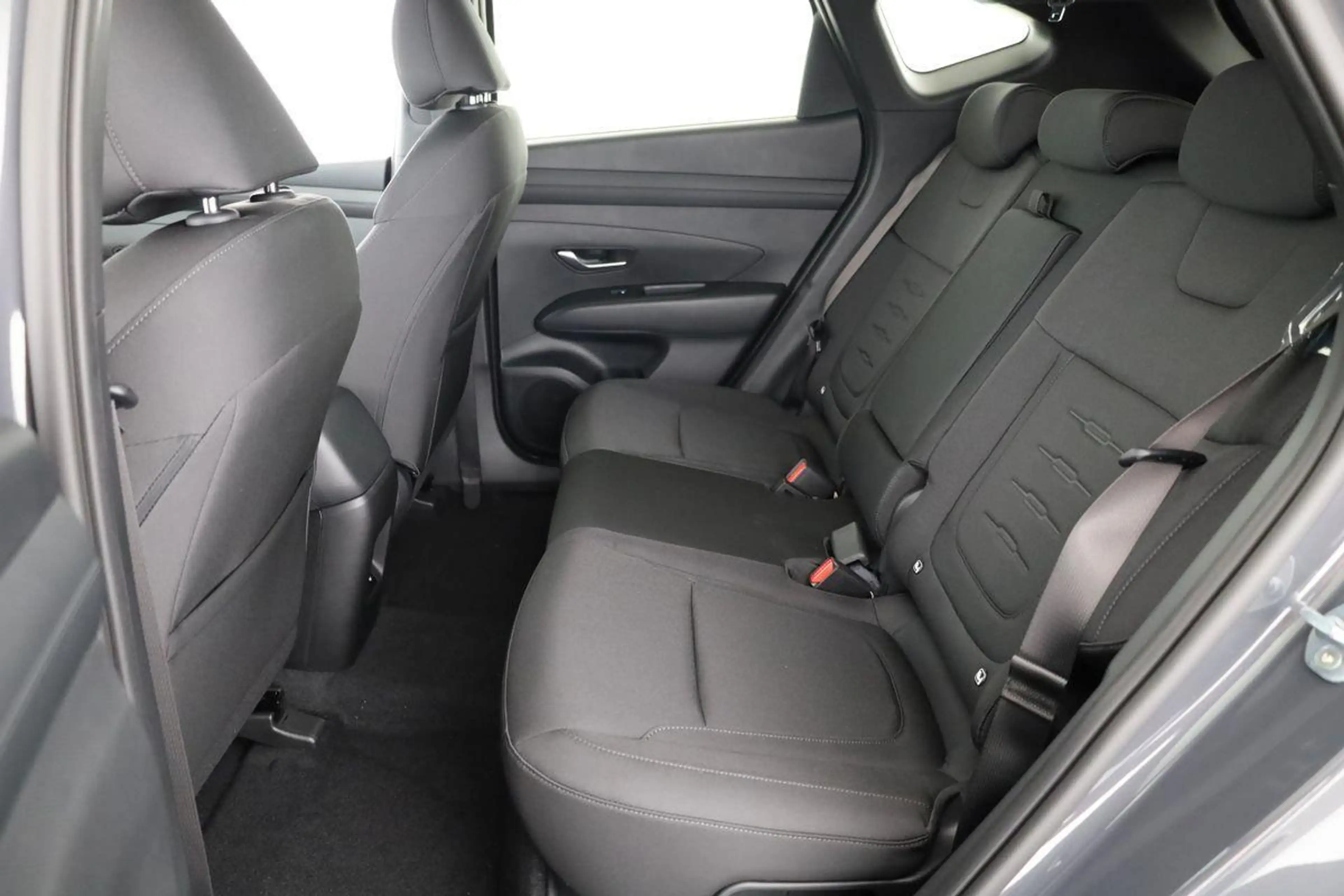 Hyundai TUCSON Plug-In Hybrid 4WD 1.6 T-GDI PHEV 4WD, Navi, Ka... — photo 10