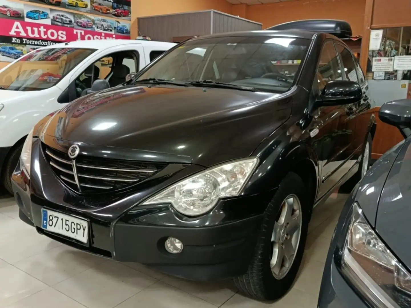 SsangYong Actyon 200Xdi Limited Negro - 2
