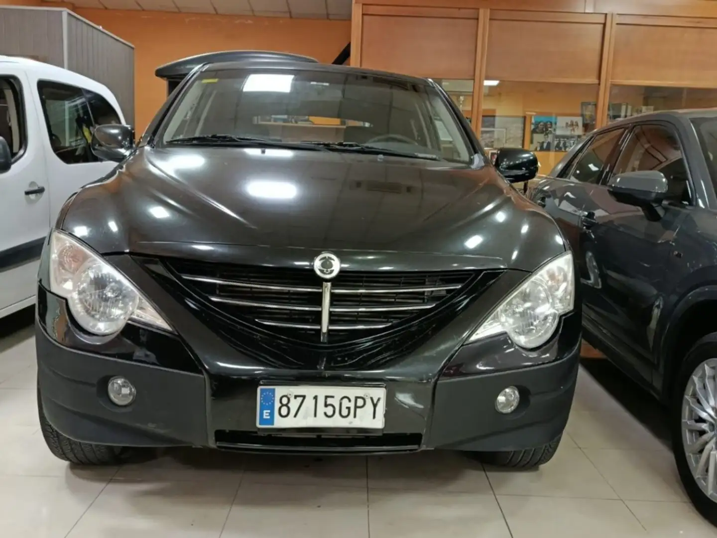 SsangYong Actyon 200Xdi Limited Negro - 1