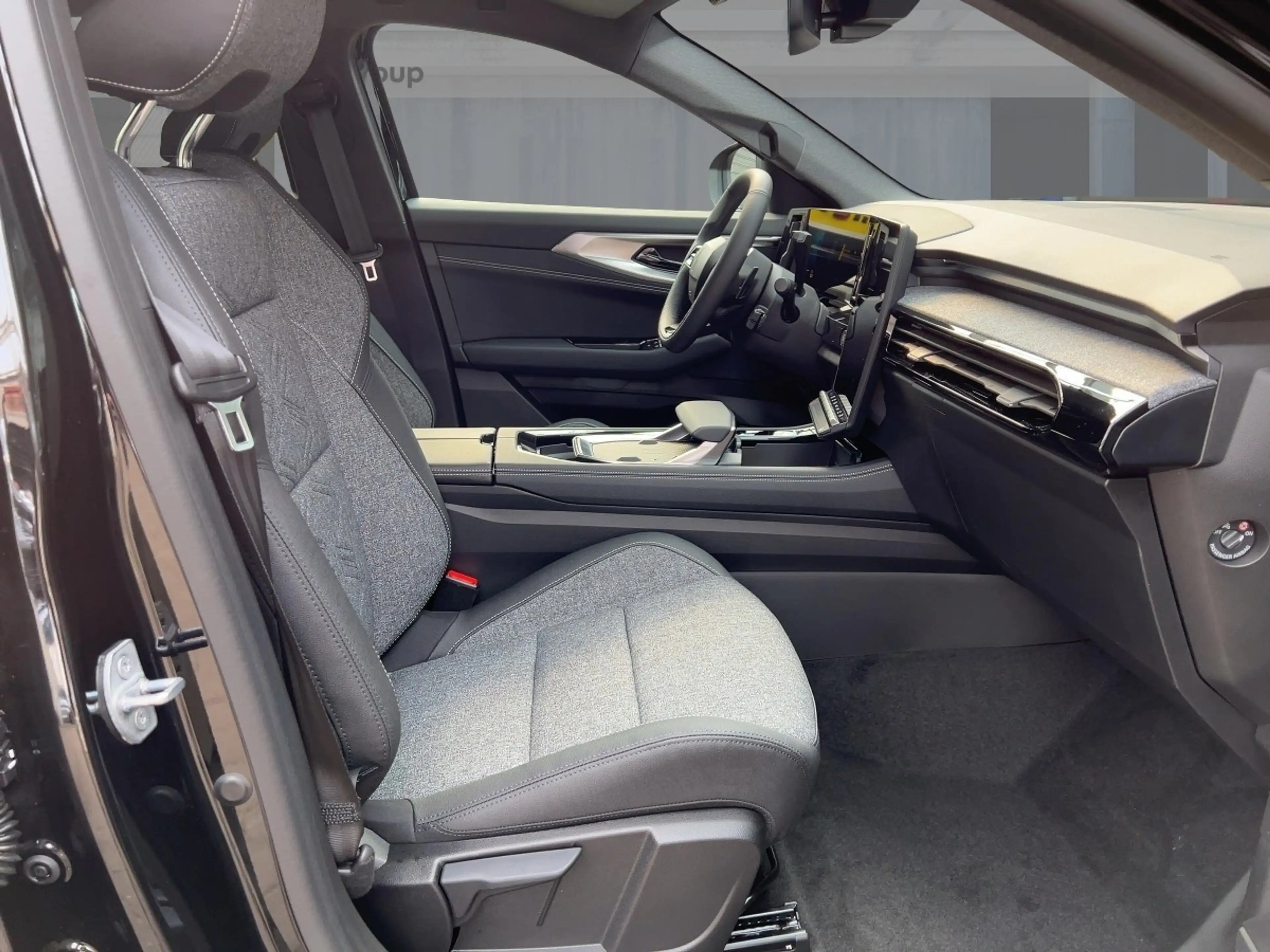 Renault Austral Techno Full Hybrid E-Tech 200 — photo 8