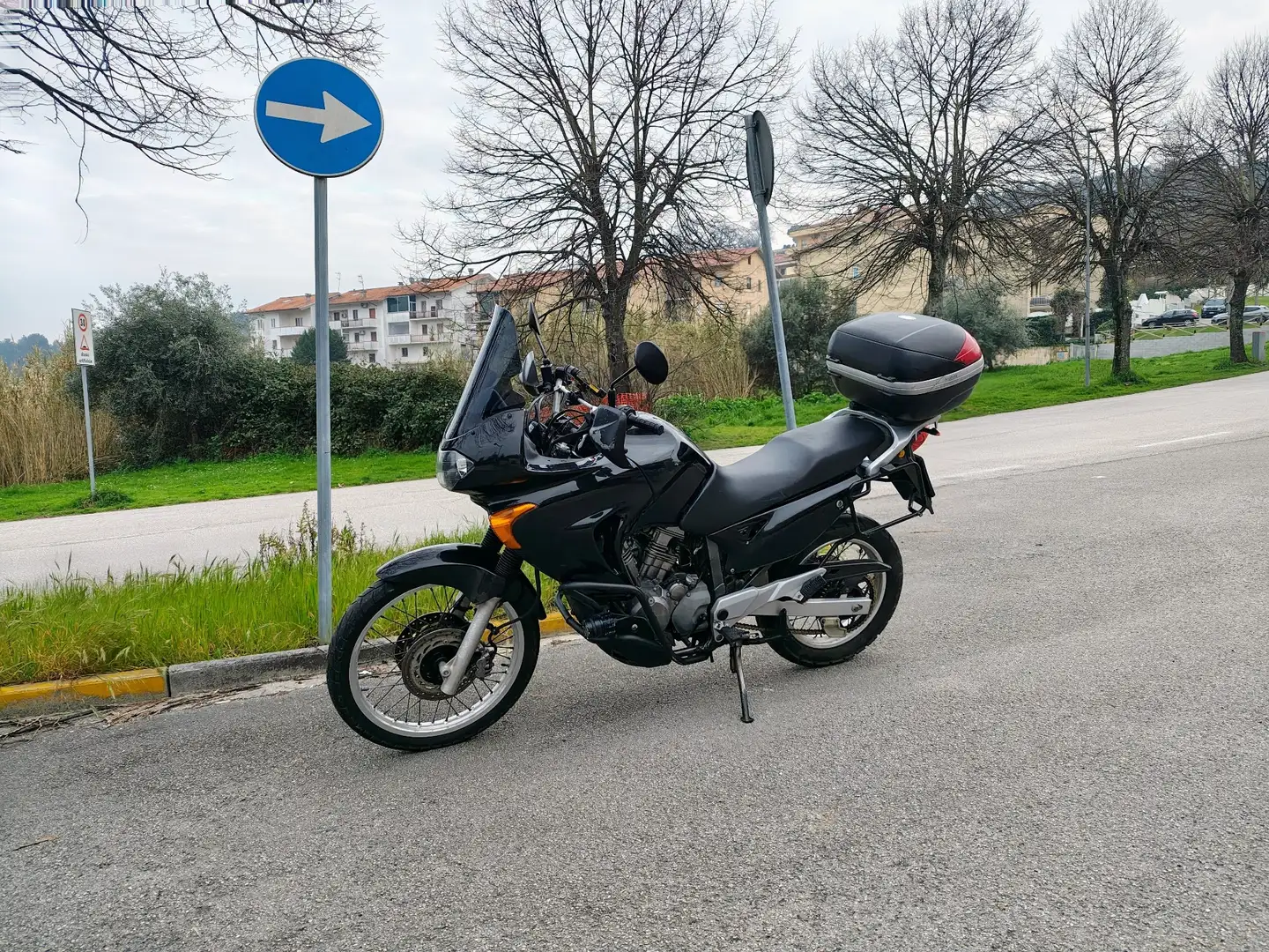 Honda XL 650 Transalp Schwarz - 1