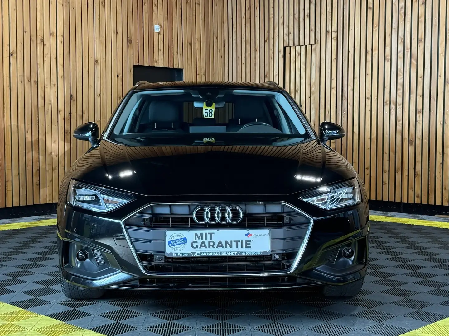 Audi A4 Avant 2,0 TDI Aut. *Navi+*ACC*AHK*Kamera*App* Schwarz - 1