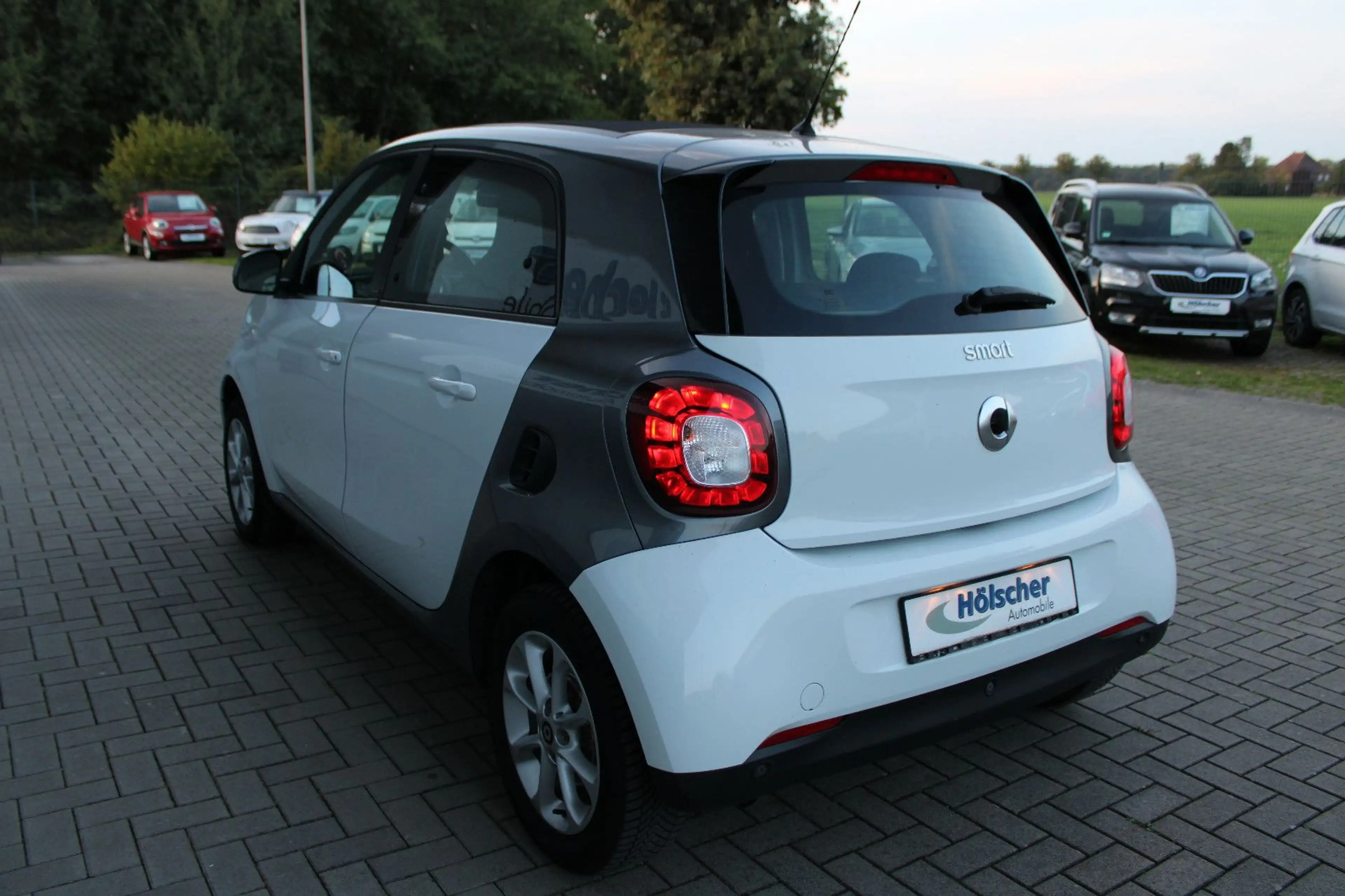 smart forFour forfour!!AUTOMATIK!! 66 kW!FALTDACH! — photo 4