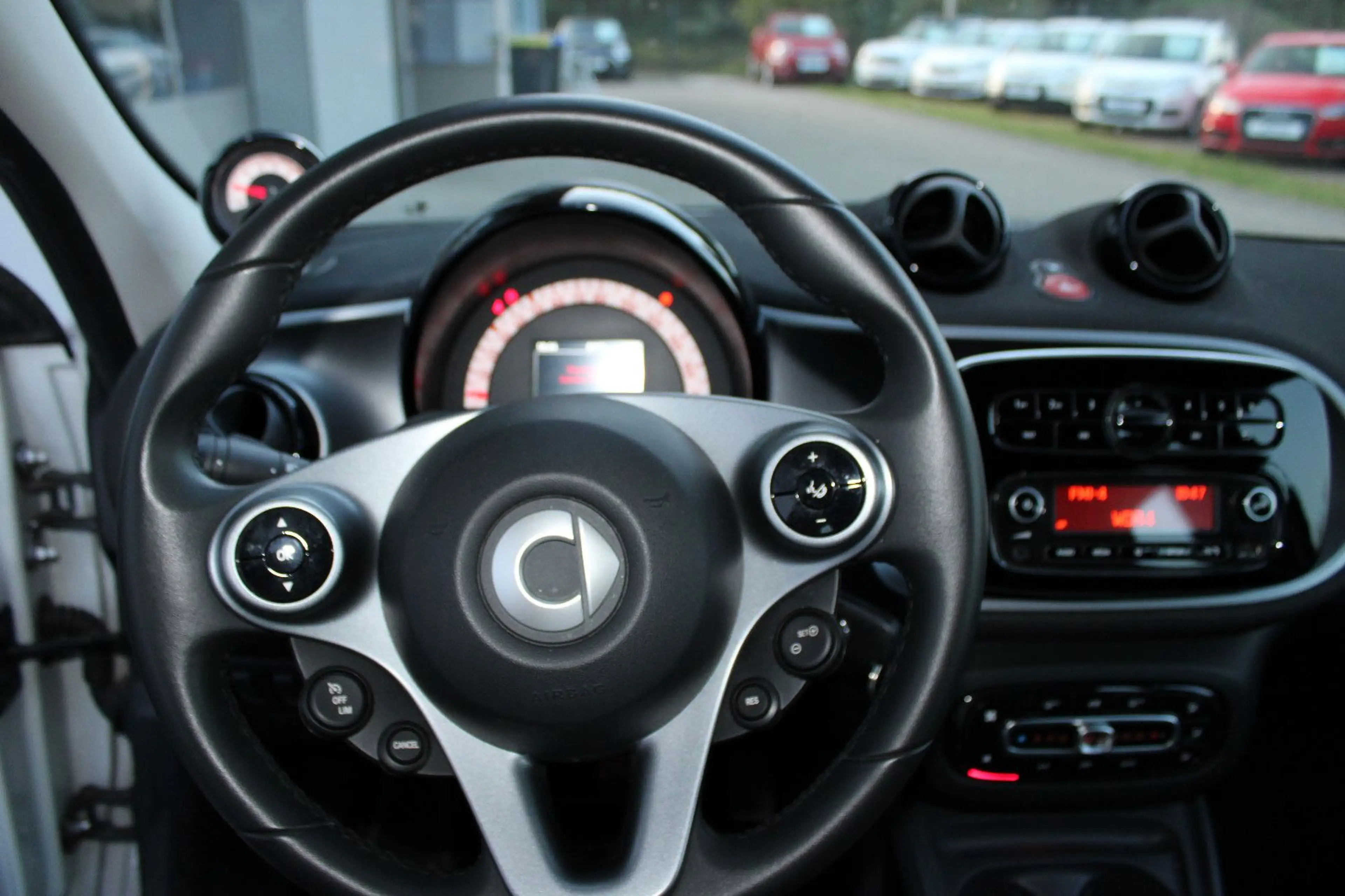 smart forFour forfour!!AUTOMATIK!! 66 kW!FALTDACH! — photo 12