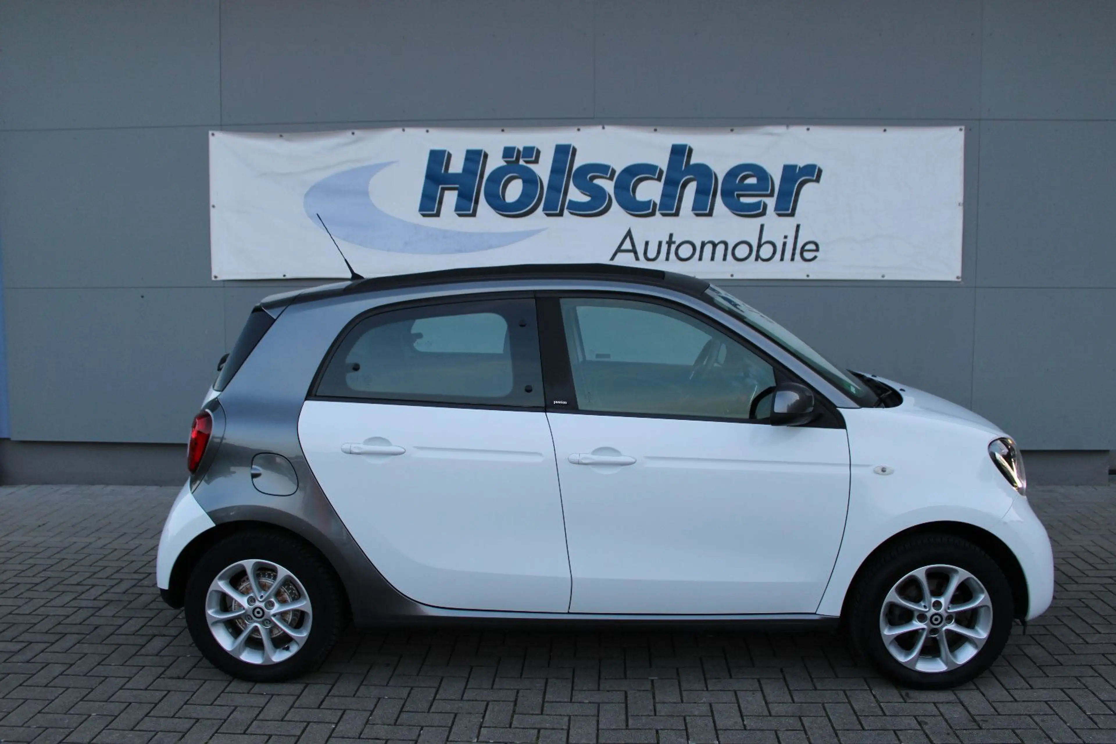 smart forFour forfour!!AUTOMATIK!! 66 kW!FALTDACH! — photo 5