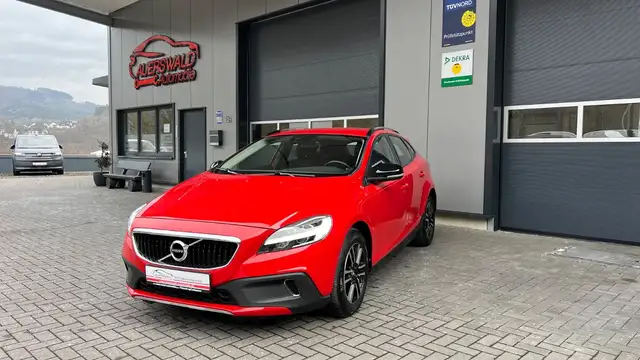 Volvo V40 Cross Country Momentum AWD Automatik