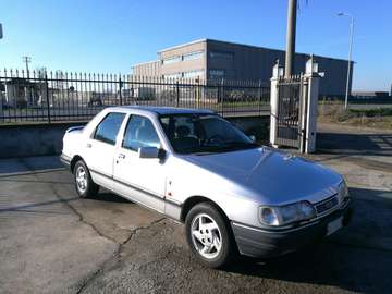 Sierra 4p 2.0i twin cam Ghia 4x4