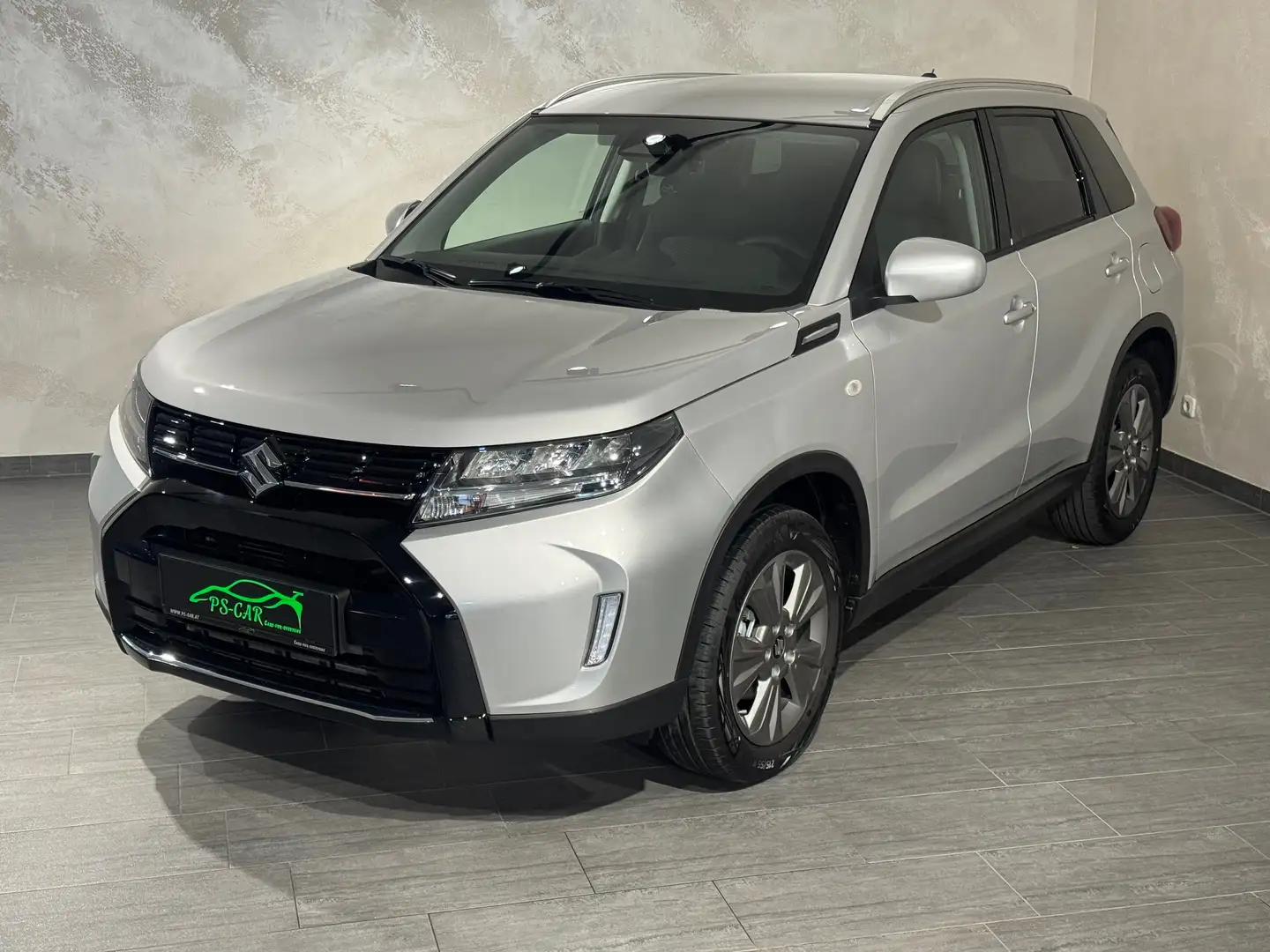 Suzuki Vitara 1.4 Hybrid**ALLGRIP**Shine**LED**Neues Modell** Zilver - 2