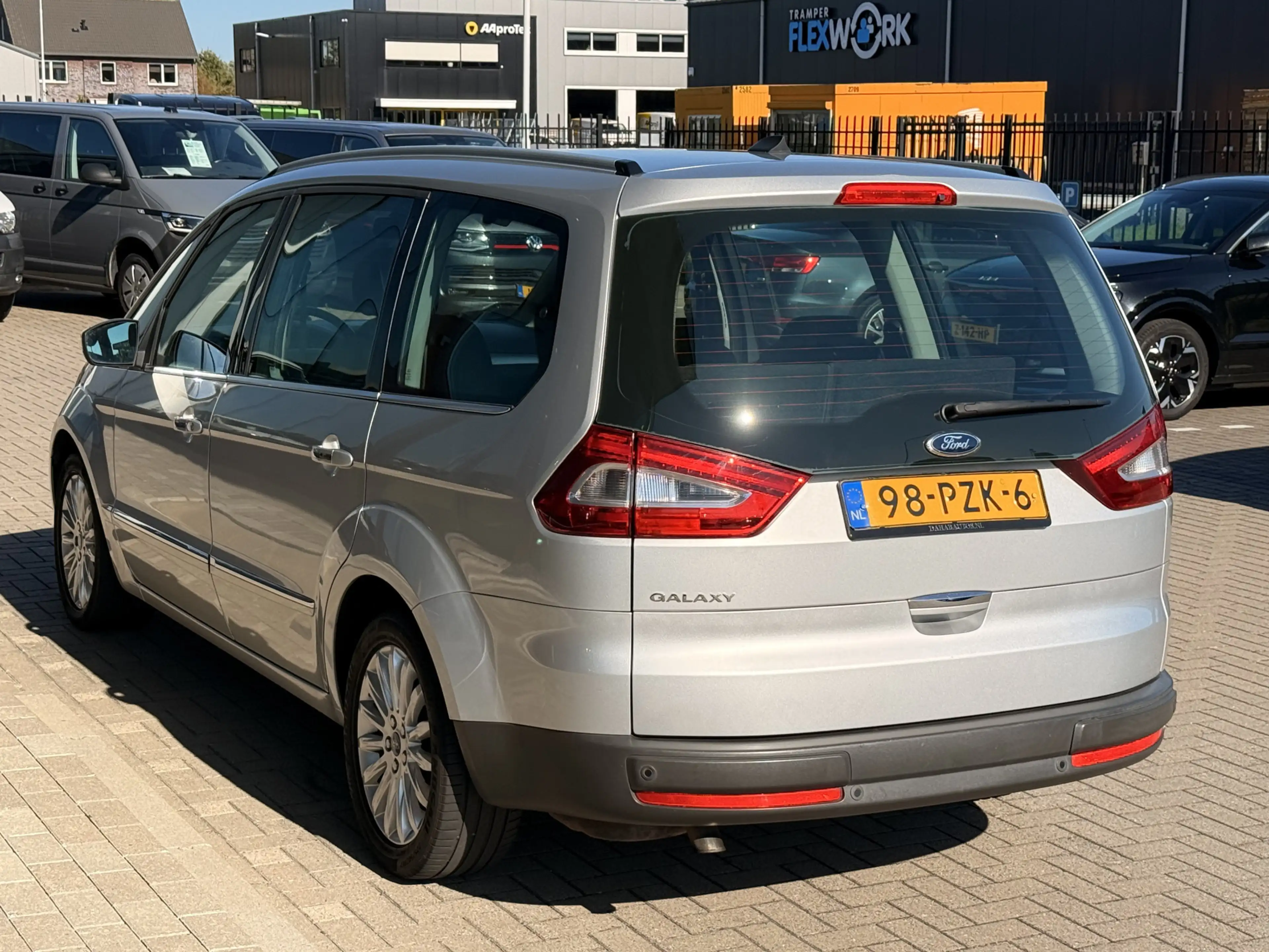 Ford Galaxy 1.6 SCTi Titanium 7 Persoons | Bluetooth | Parkeer — photo 14