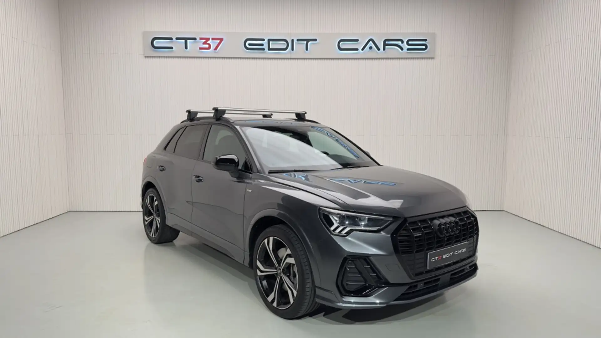 Audi Q3 40 TFSI Black line quattro S tronic Gris - 1