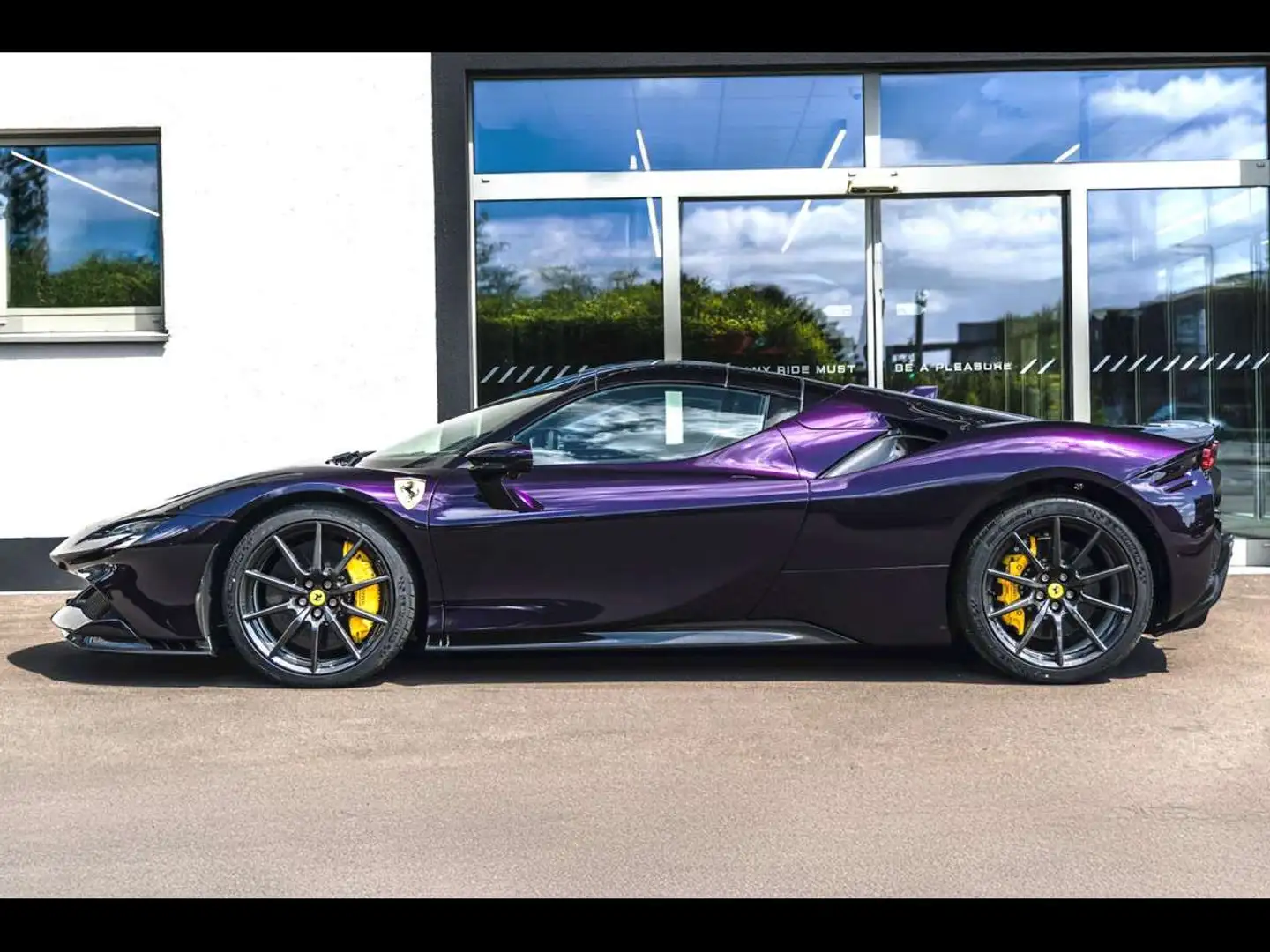 Ferrari SF90 Stradale SF90 SPIDER ATELIERVIOLA HONG KONGPPFIMMAT FR Violet - 2