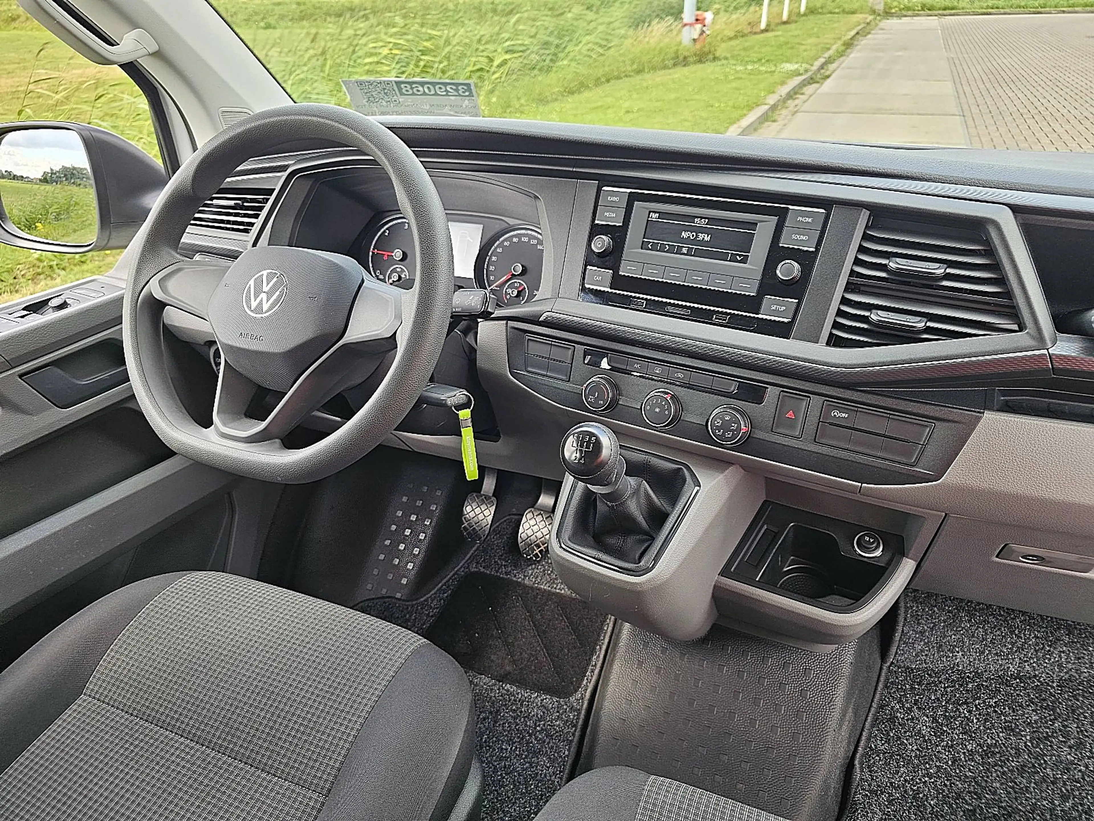 Volkswagen Transporter 2.0 TDI ac 9-pers EURO6 — photo 8