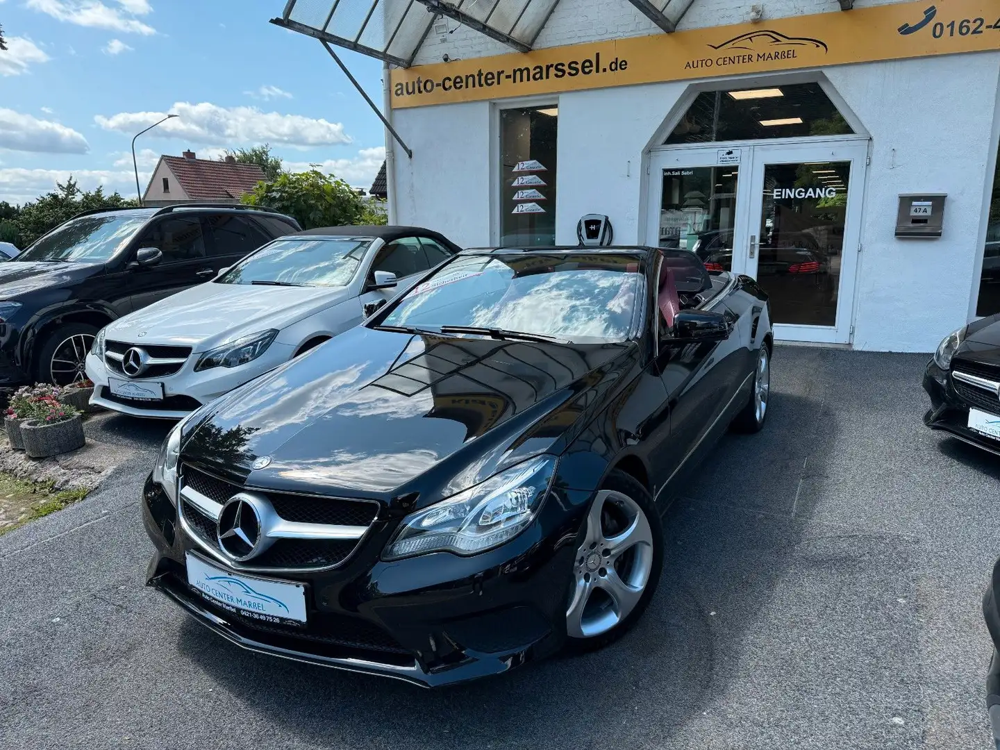 Mercedes-Benz E 200 Cabrio LEDER/LED/AHK/EL.SITZE/SPORT Noir - 1