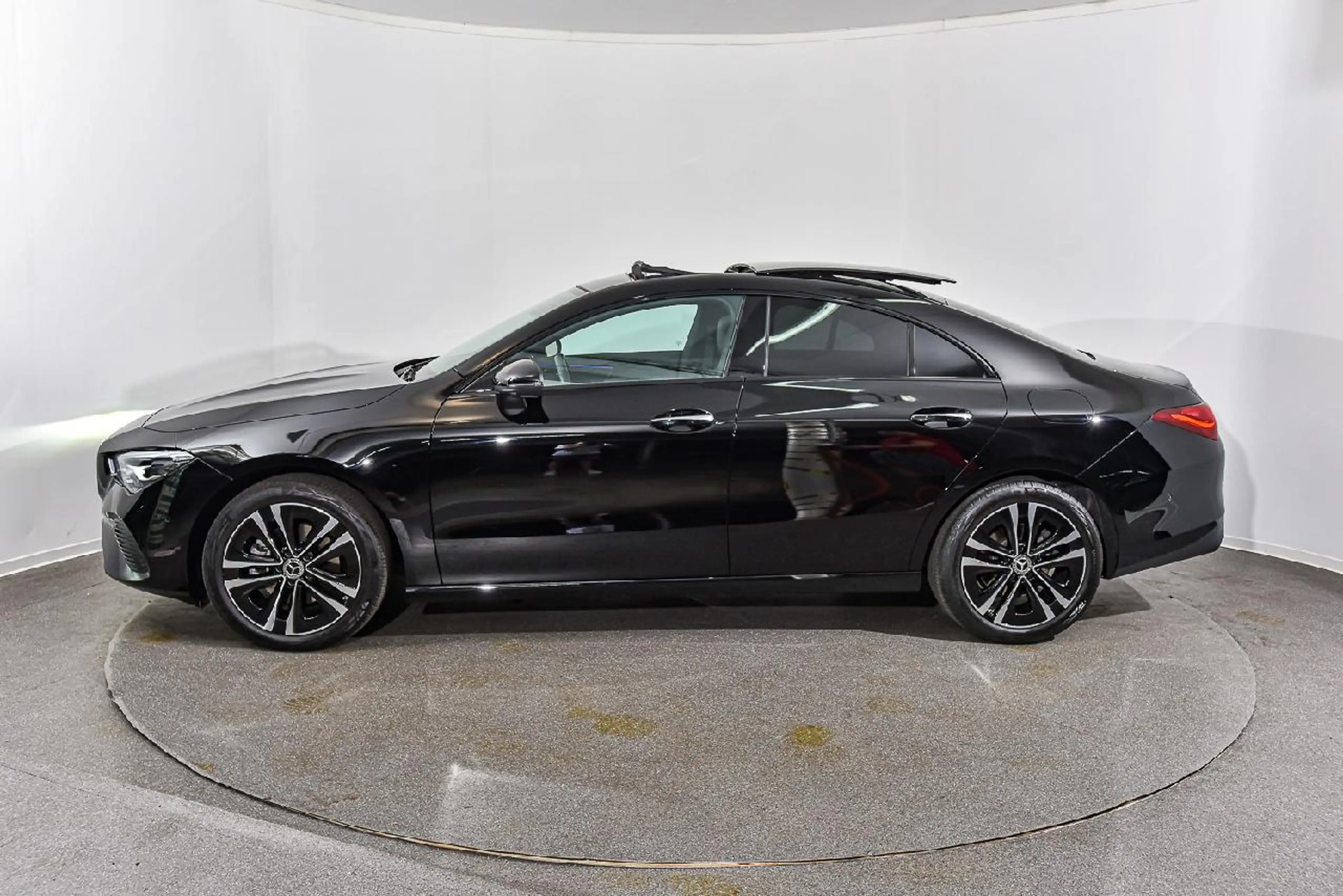 Mercedes-Benz CLA 220 CLA 200 Progressive Line Edition — photo 8