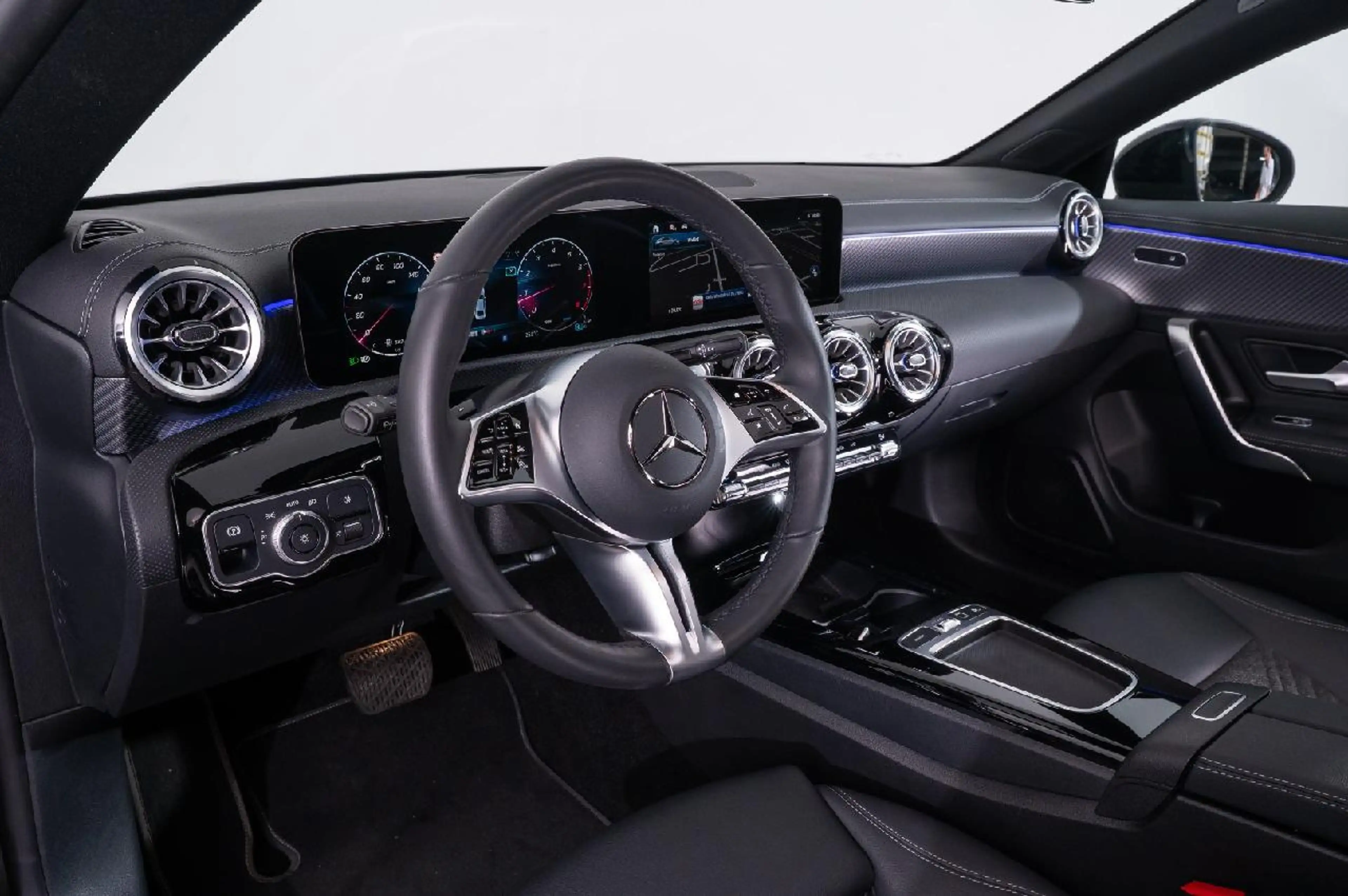Mercedes-Benz CLA 220 CLA 200 Progressive Line Edition — photo 11