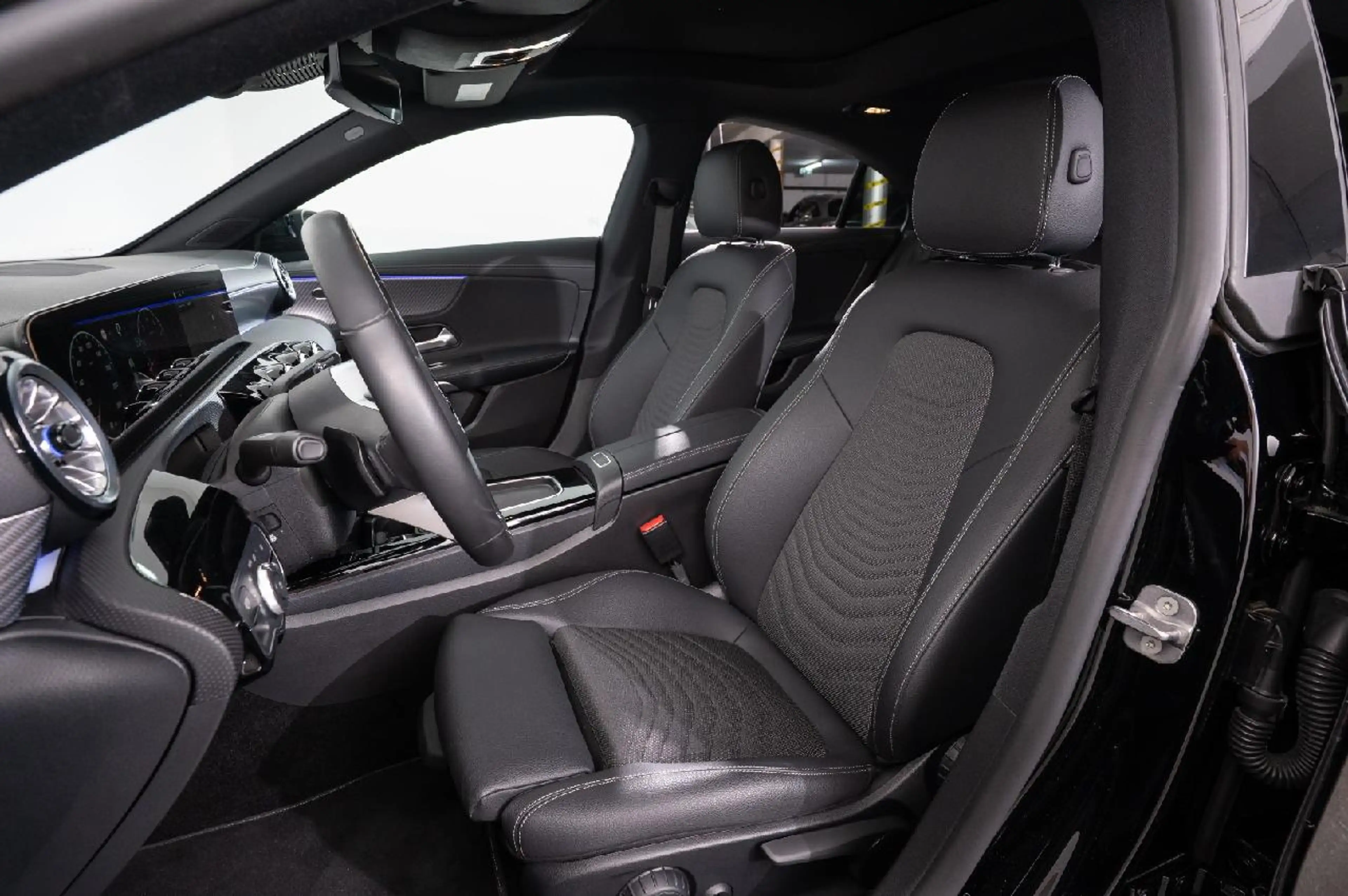 Mercedes-Benz CLA 220 CLA 200 Progressive Line Edition — photo 10