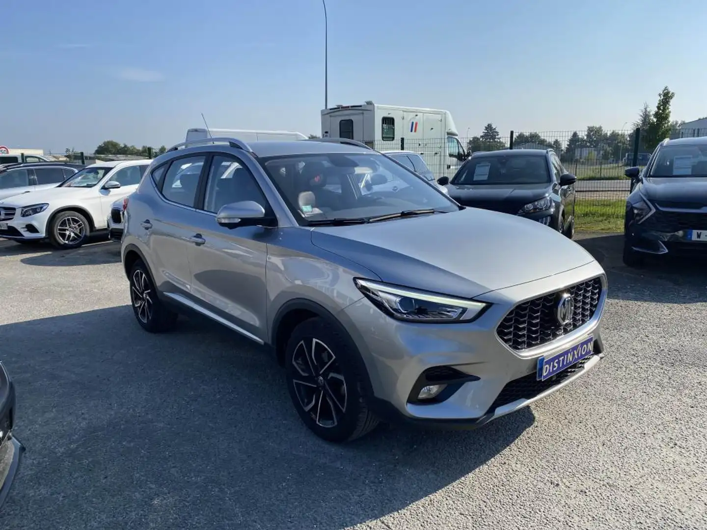 MG ZS 1.5L VTi  Tech - 106  Luxury Grau - 2