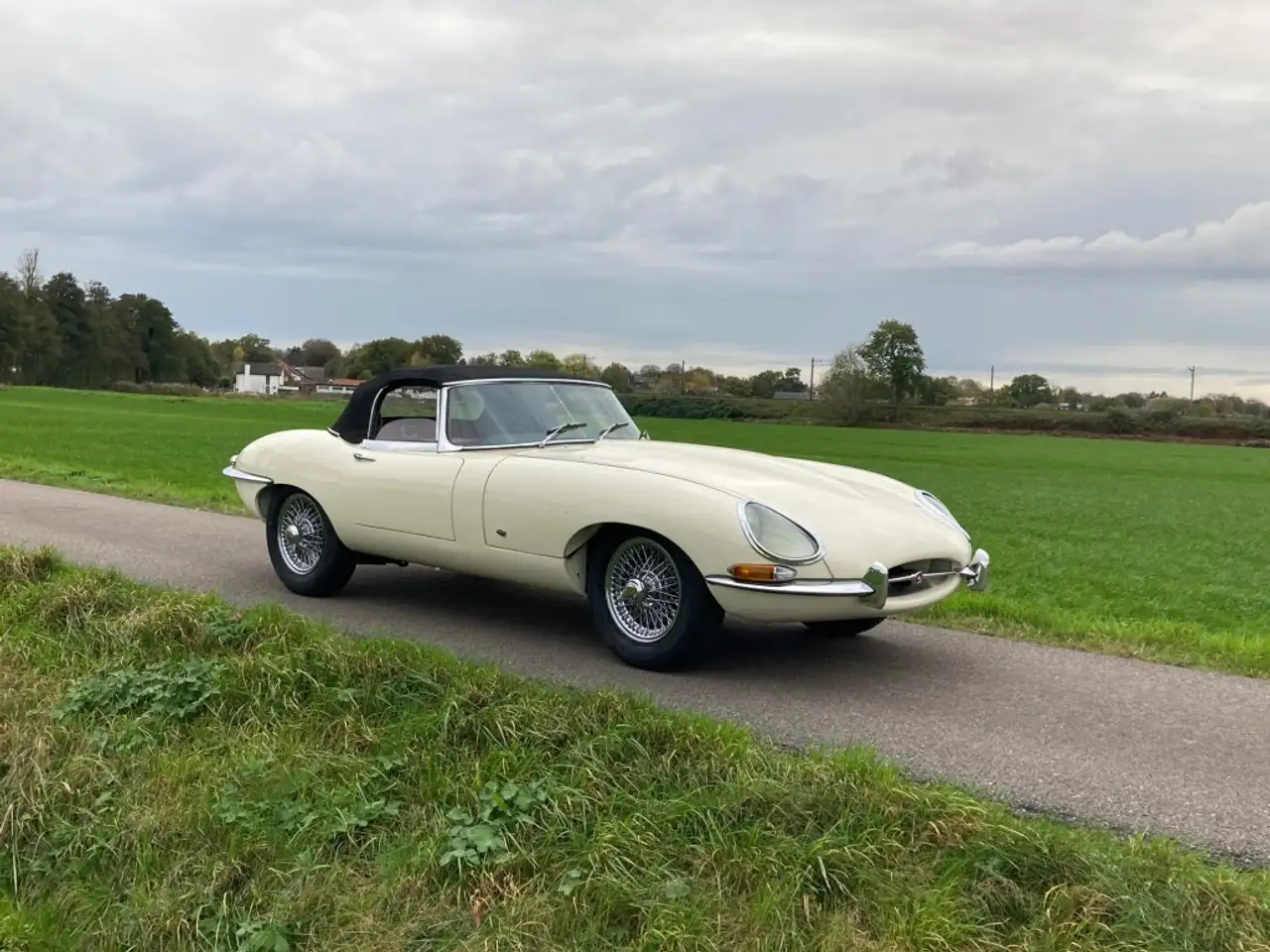 Jaguar E-Type Series 1 Outside Bonnet Latch, foto 3