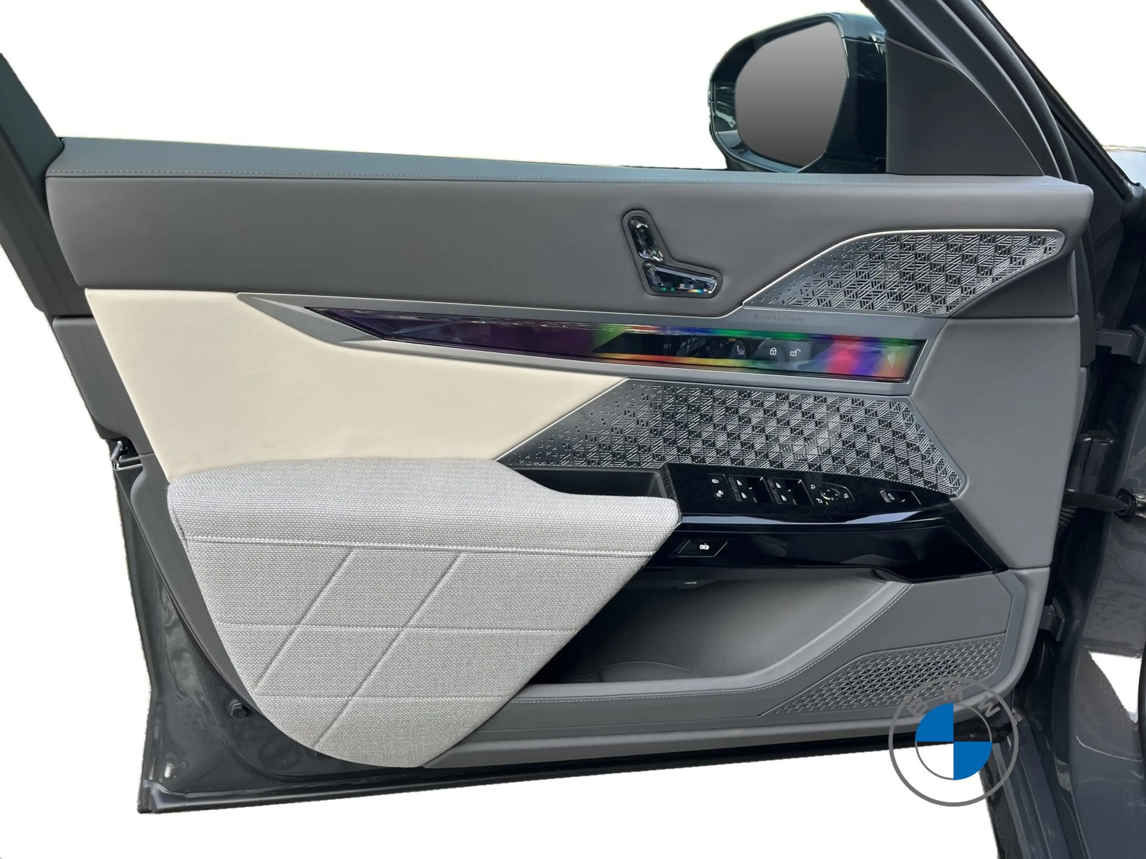 BMW i7 M70 xDrive 21" Individual Two-Tone Fond TV — photo 11