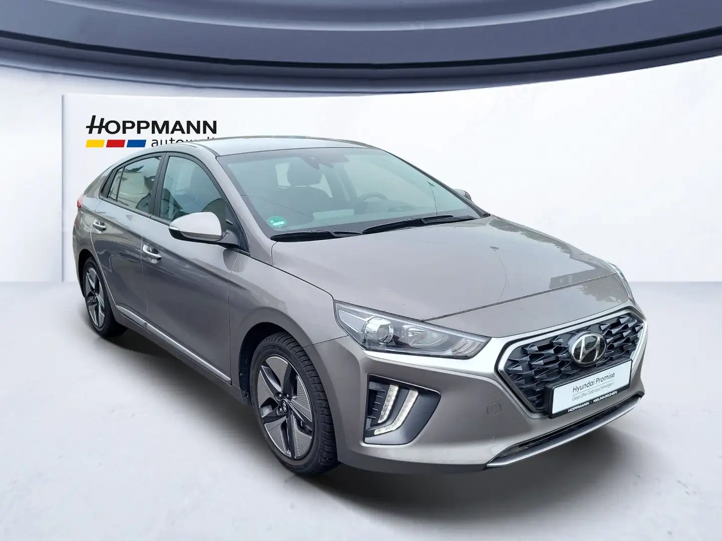 Hyundai IONIQ Facelift Hybrid, (MJ22) Trend-Paket Grey - 2