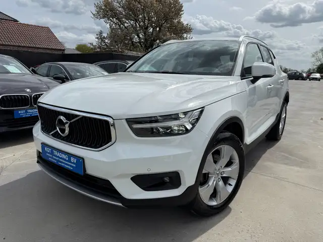 Volvo XC40 1.5 T2 NAVIGATIE ZWART LEDER CAMERA CARPLAY FULL LED