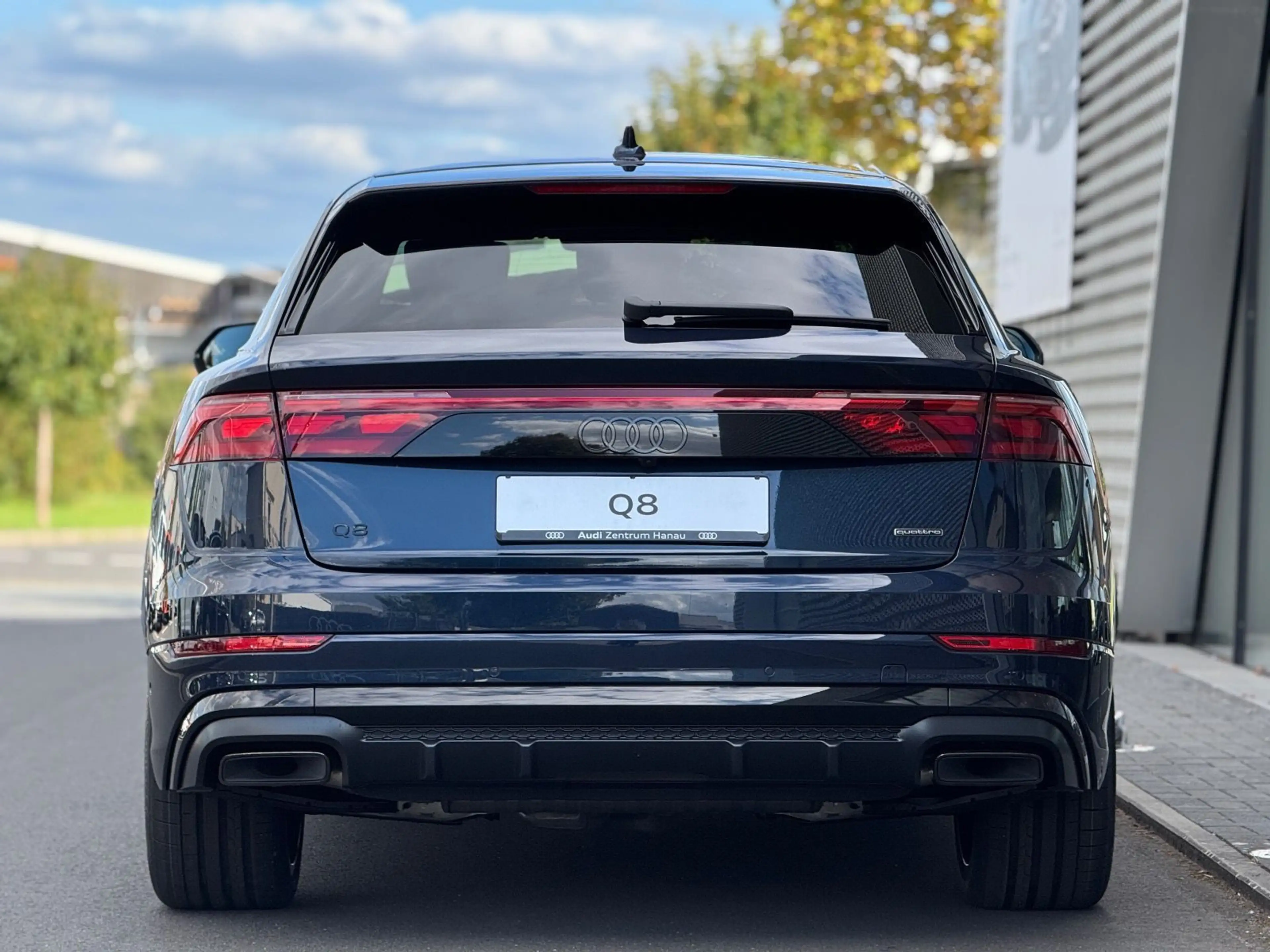 Audi Q8 SUV e-hybrid quattro 360 kW tipt ronic — photo 5