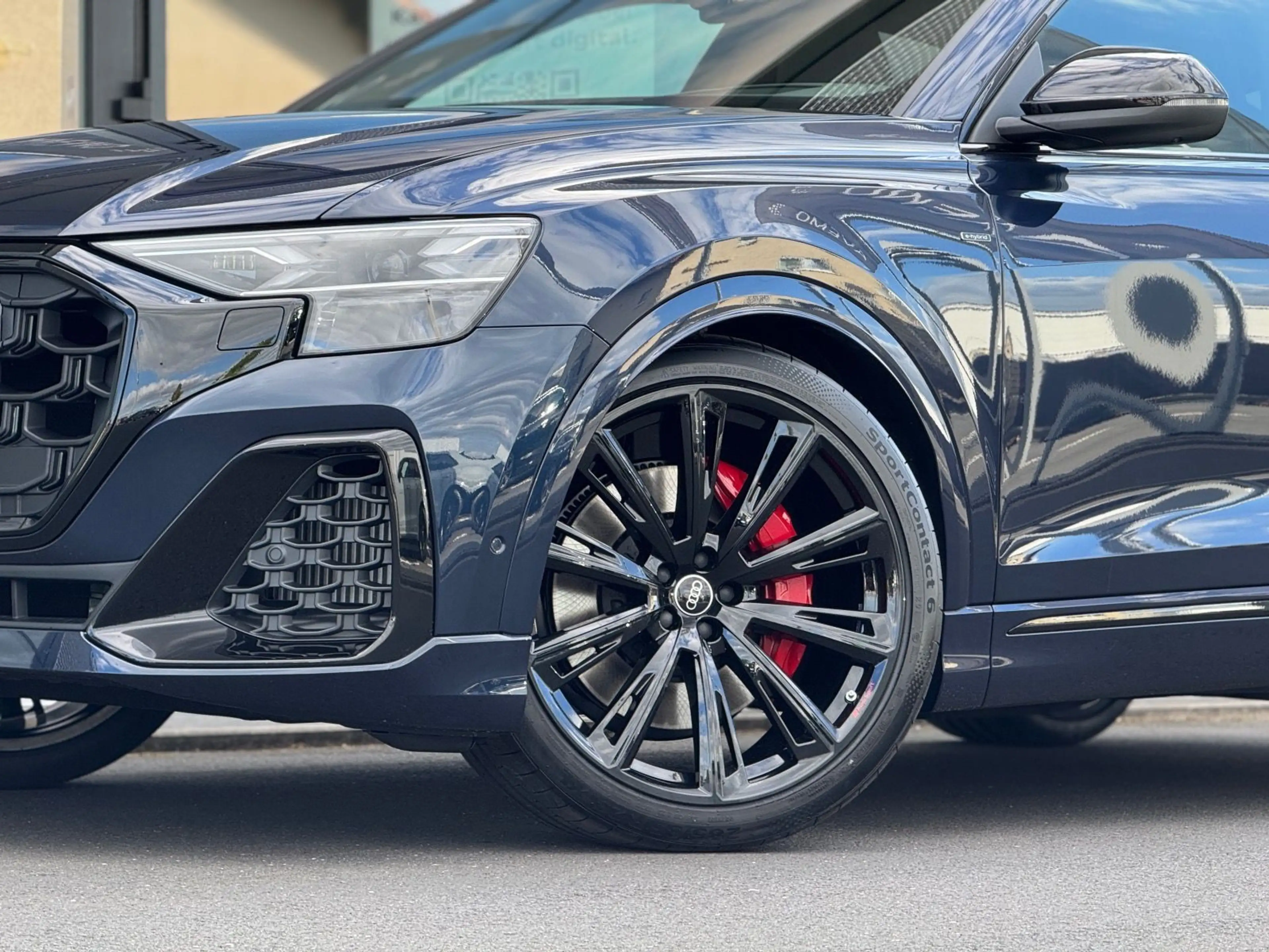 Audi Q8 SUV e-hybrid quattro 360 kW tipt ronic — photo 7