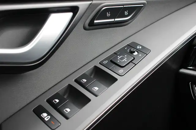 Kia E-Niro view 25