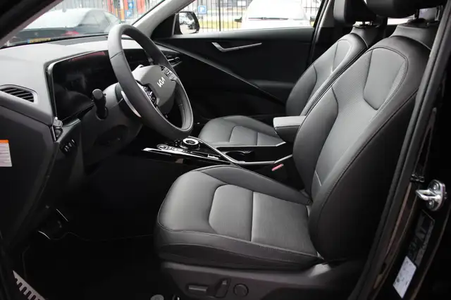 Kia E-Niro view 4