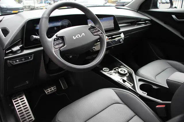 Kia E-Niro view 2