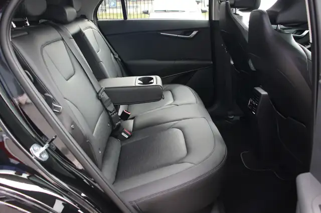 Kia E-Niro view 12