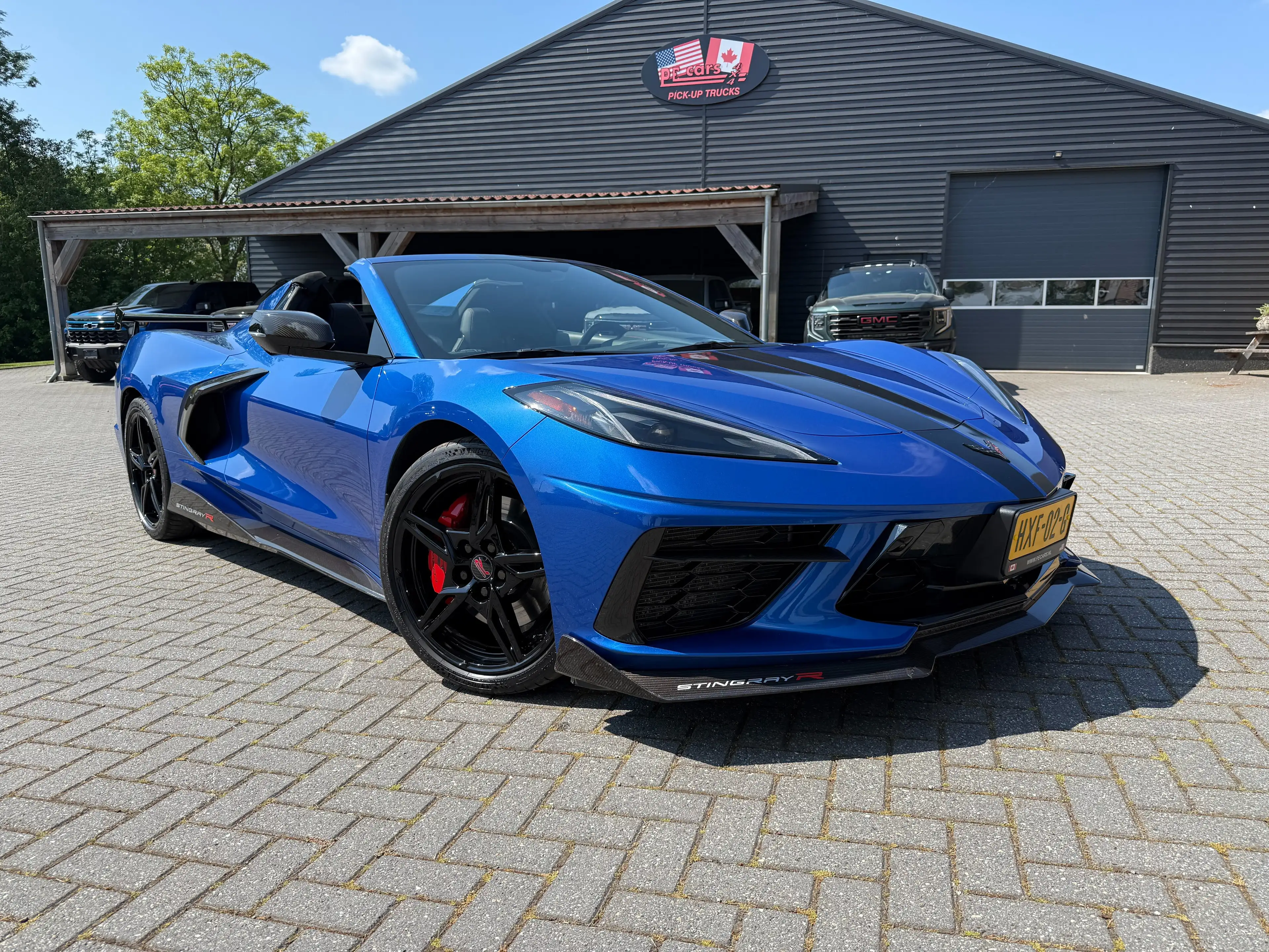 Chevrolet Corvette C8 Convertible Stingray R 6.2L V8 LT3 — photo 2