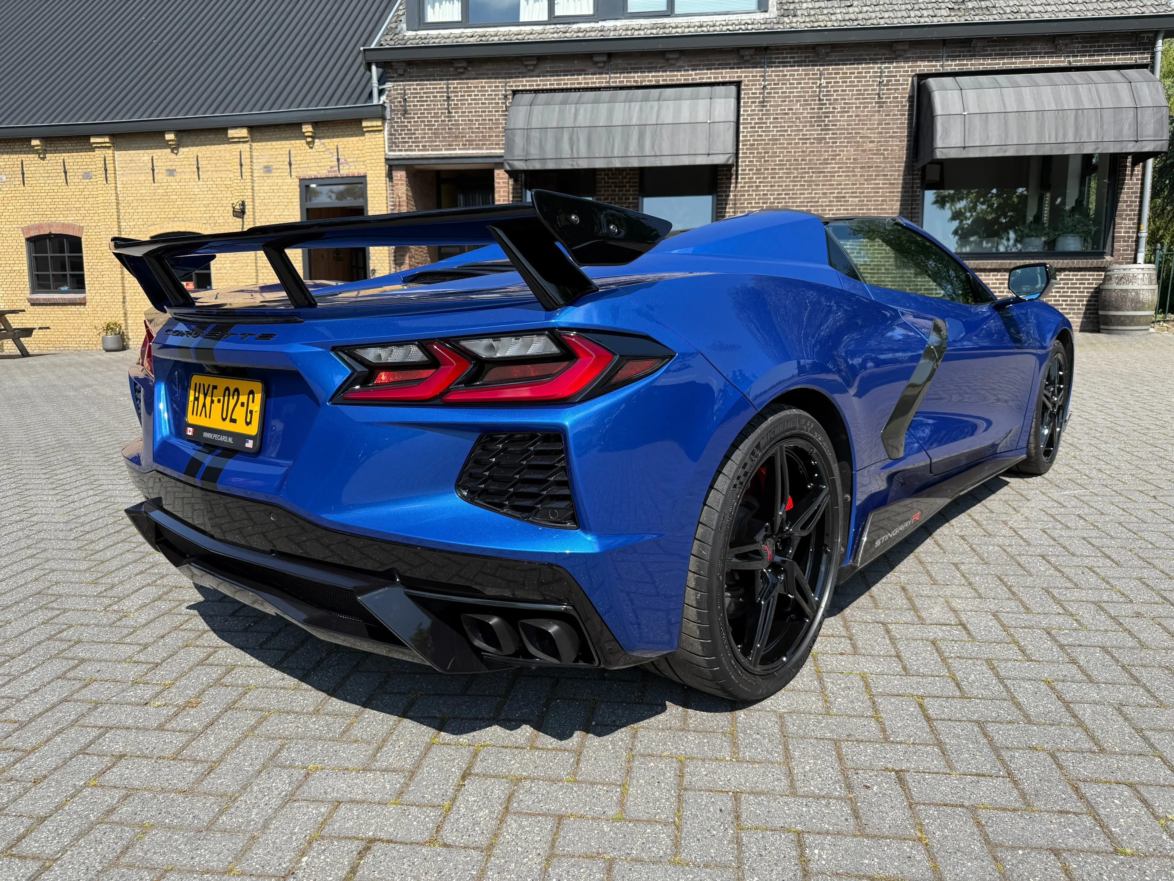 Chevrolet Corvette C8 Convertible Stingray R 6.2L V8 LT3 — photo 4