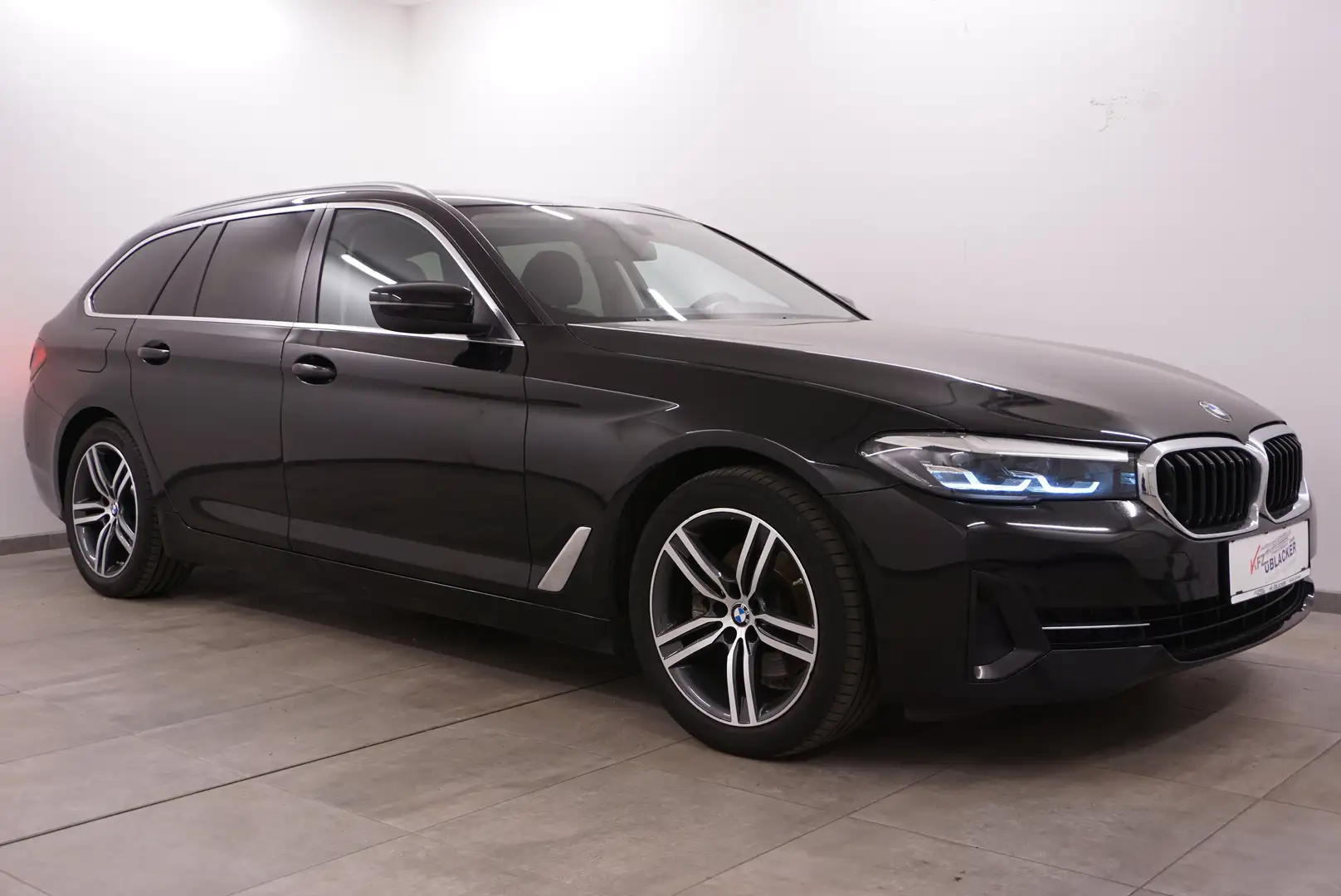 BMW 520 d Sport // Panoramadach // Vollleder // Nero - 1