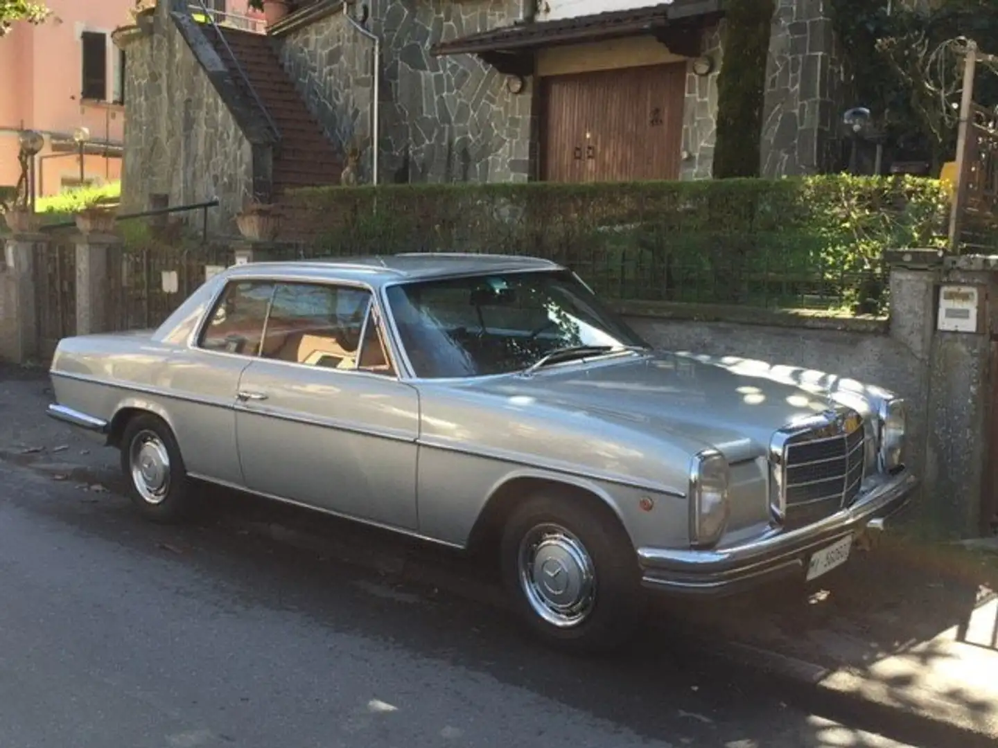 Mercedes-Benz 250 CE COUPE' W114 Срібний - 1