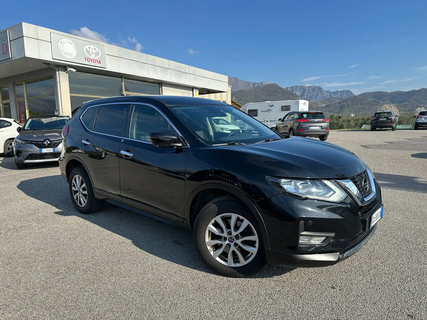 Nissan X-Trail X-Trail III 1.7 dci Business 4WD  AUTOMATICA Nero - 1