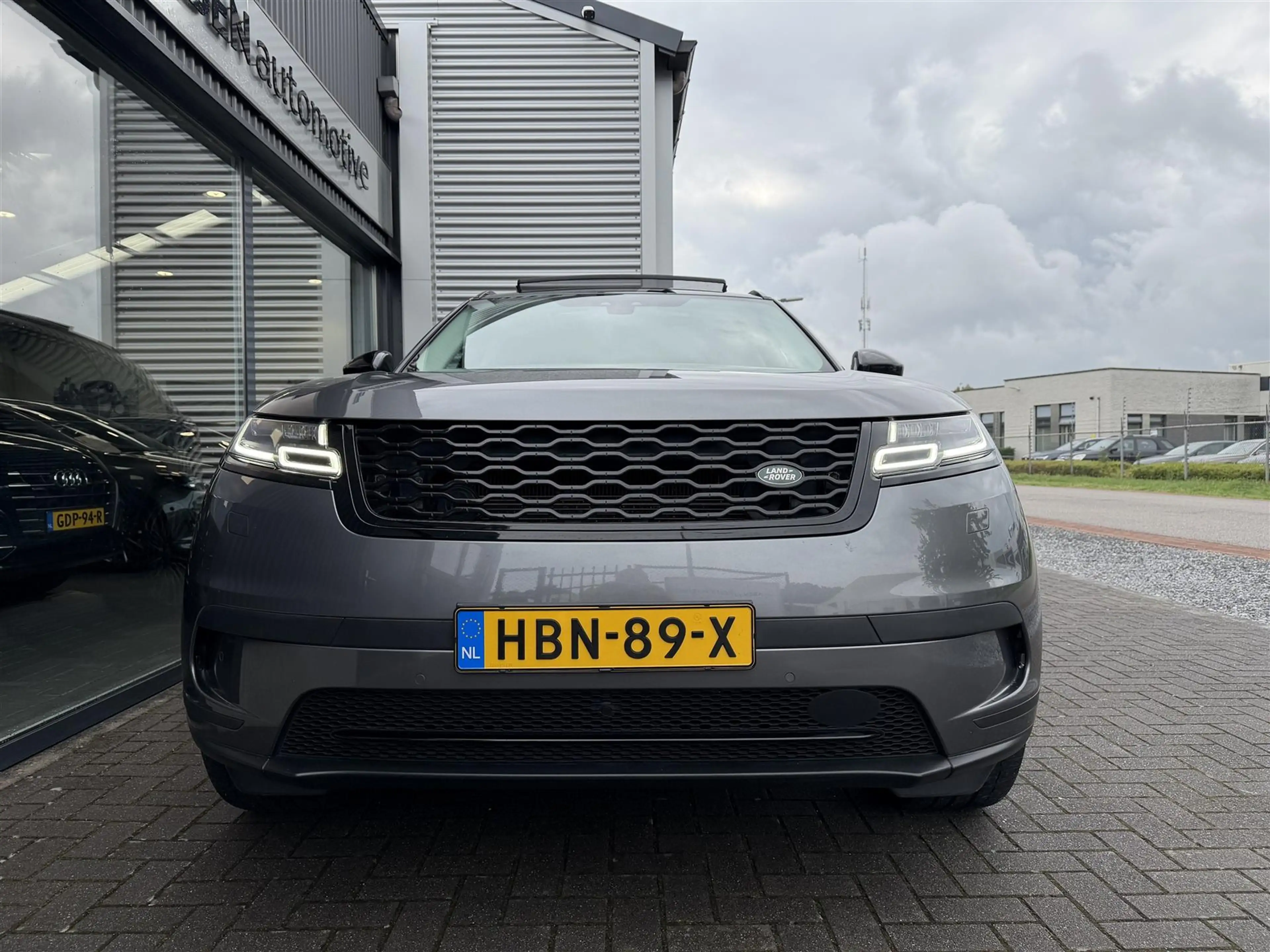 Land Rover Range Rover Velar P250 2.0 HSE (PANO|ACC|MERIDIAN|TREKHAAK|22") — photo 4