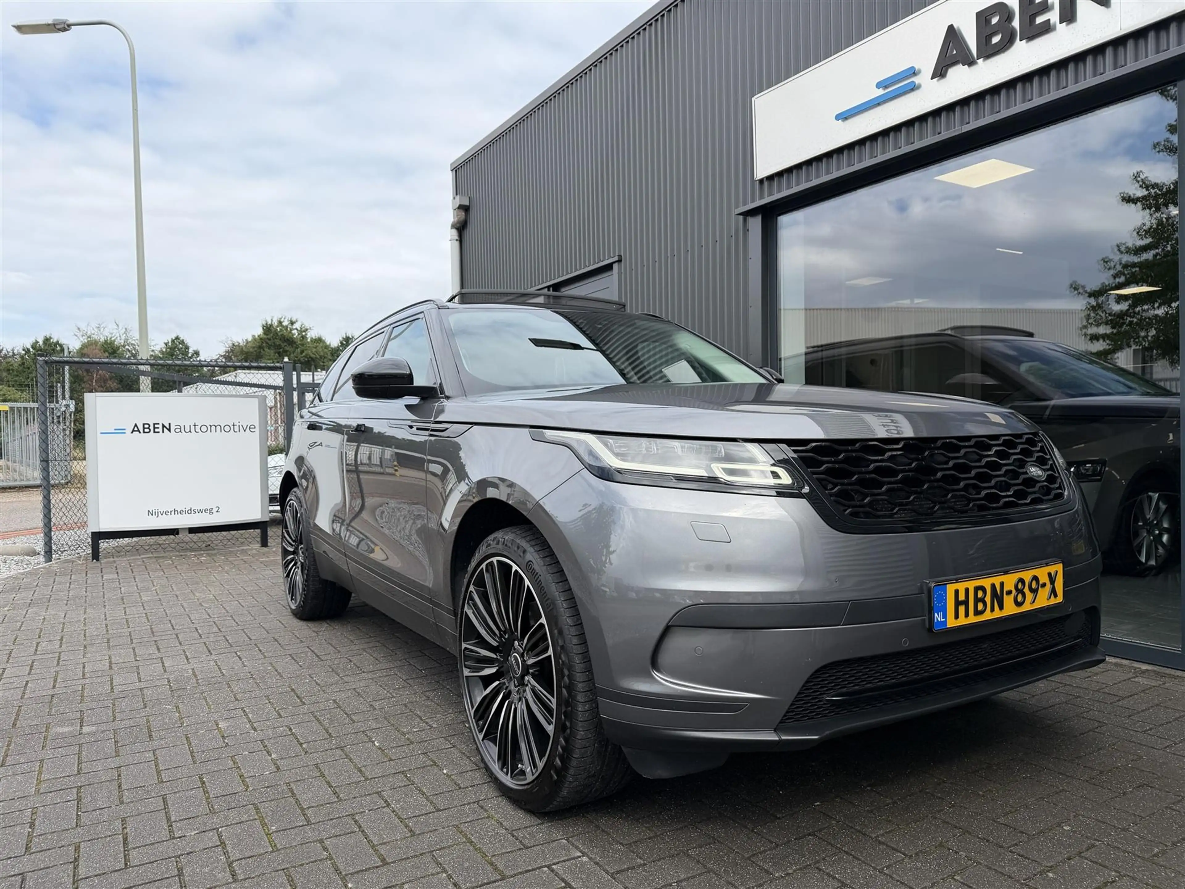 Land Rover Range Rover Velar P250 2.0 HSE (PANO|ACC|MERIDIAN|TREKHAAK|22") — photo 43