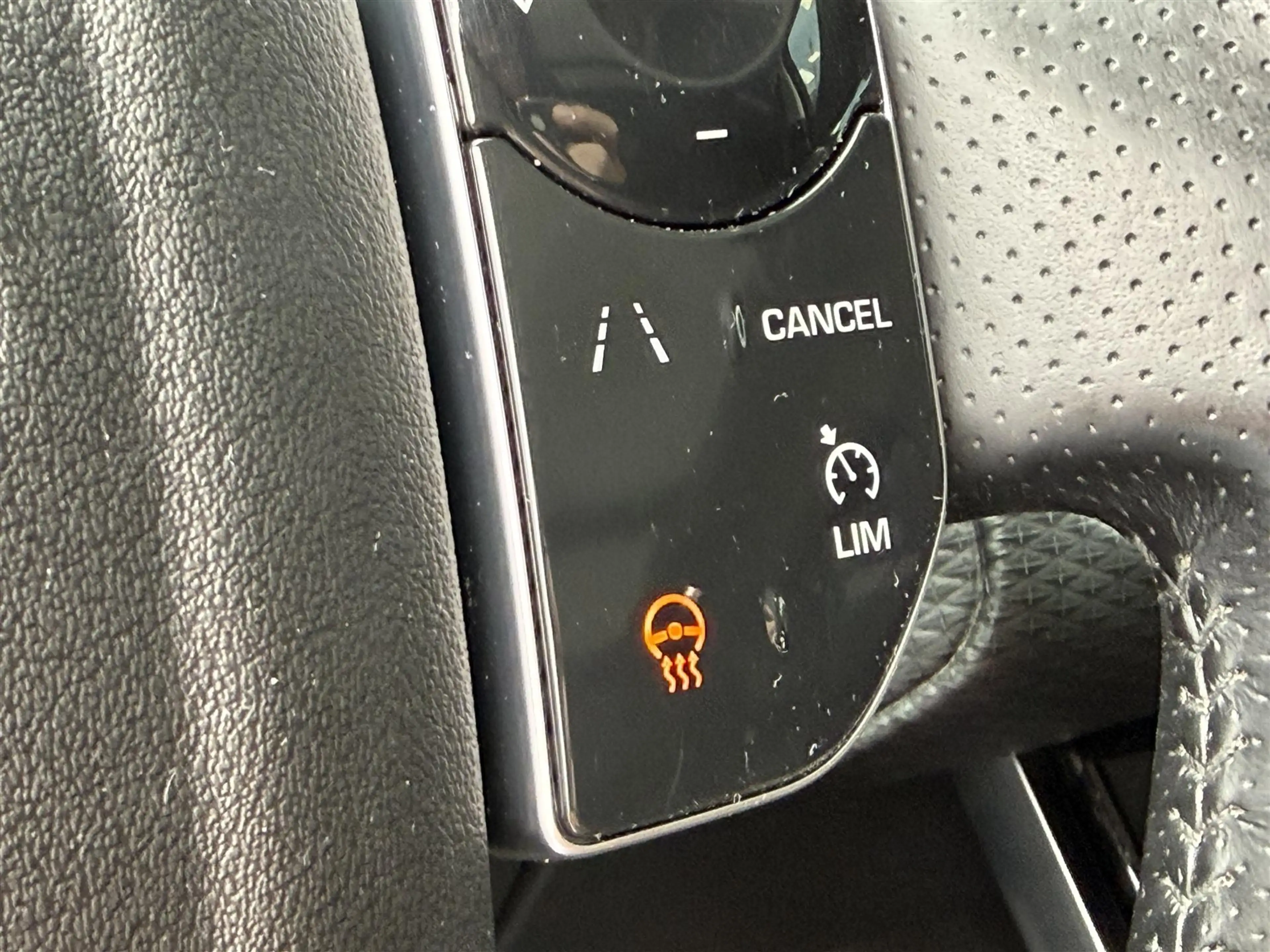 Land Rover Range Rover Velar P250 2.0 HSE (PANO|ACC|MERIDIAN|TREKHAAK|22") — photo 25