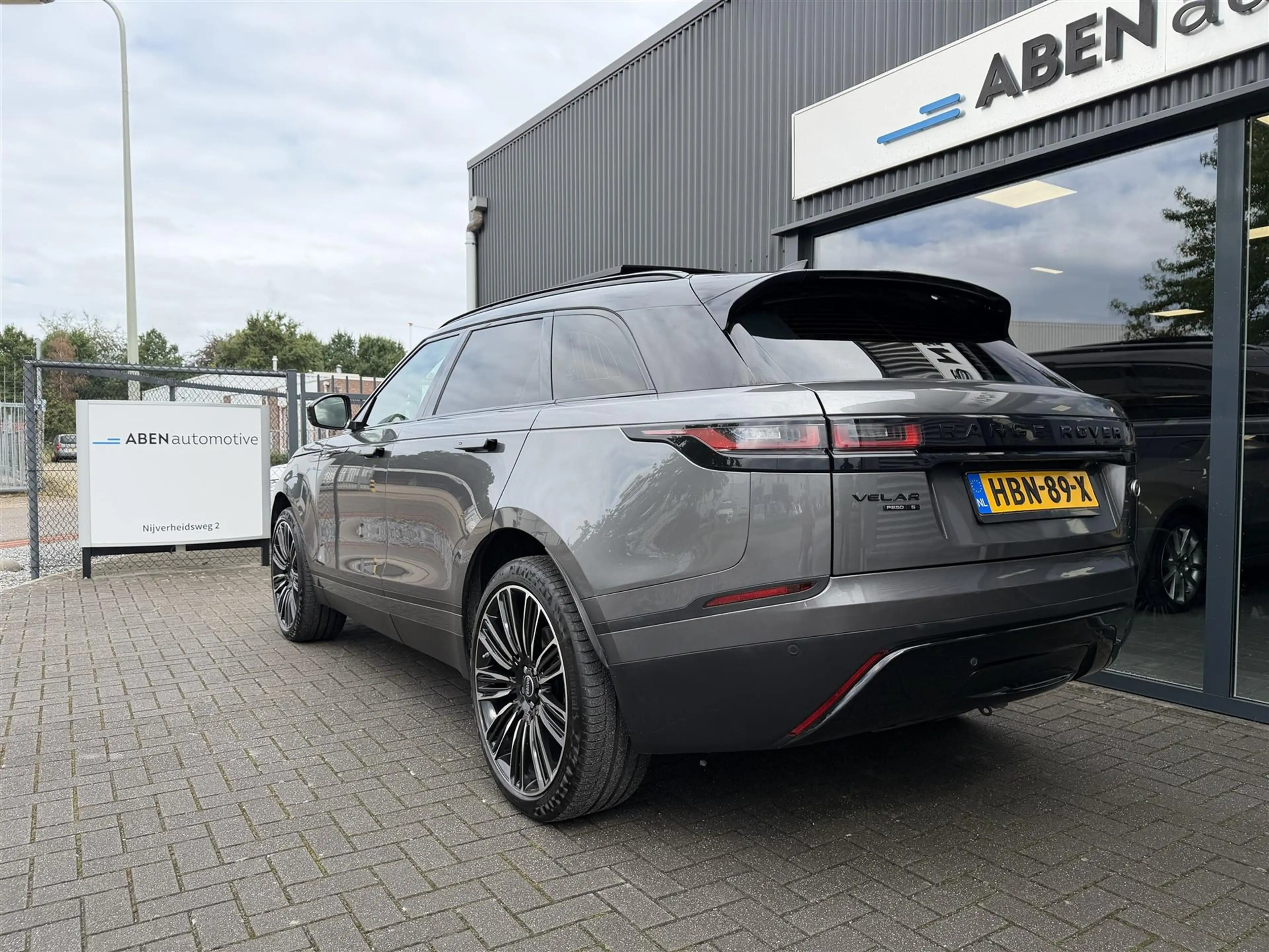 Land Rover Range Rover Velar P250 2.0 HSE (PANO|ACC|MERIDIAN|TREKHAAK|22") — photo 37