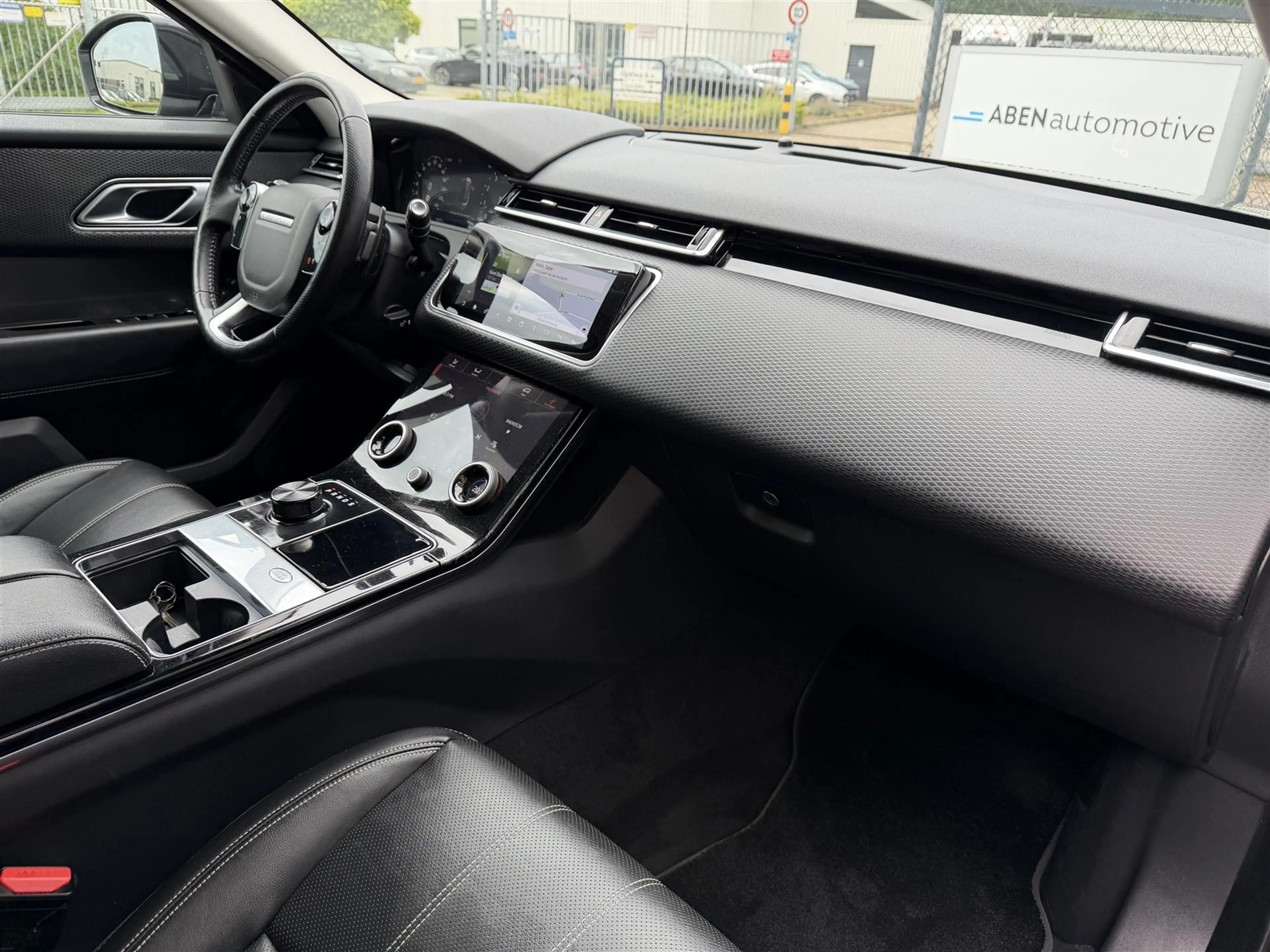 Land Rover Range Rover Velar P250 2.0 HSE (PANO|ACC|MERIDIAN|TREKHAAK|22") — photo 31