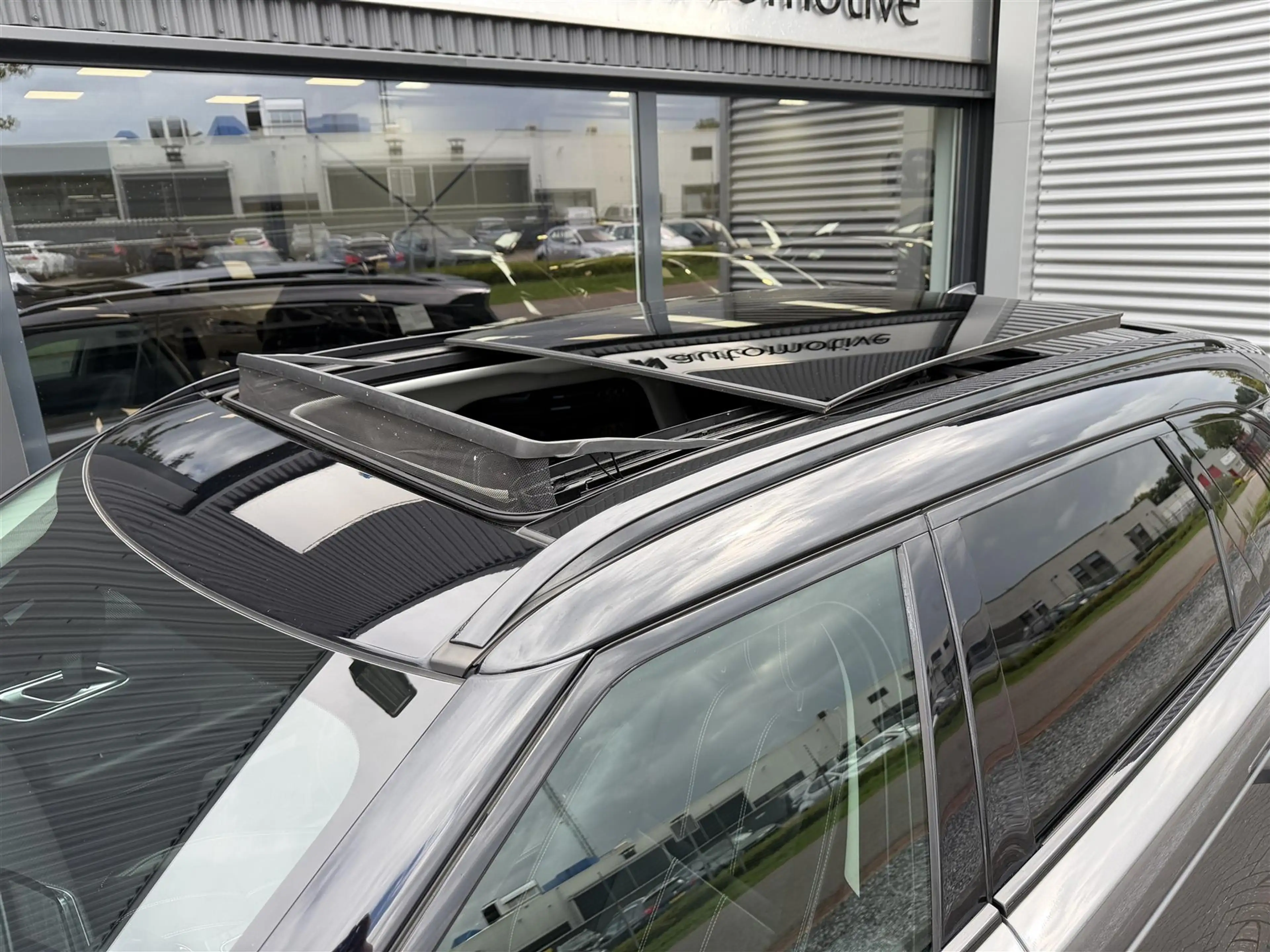 Land Rover Range Rover Velar P250 2.0 HSE (PANO|ACC|MERIDIAN|TREKHAAK|22") — photo 39
