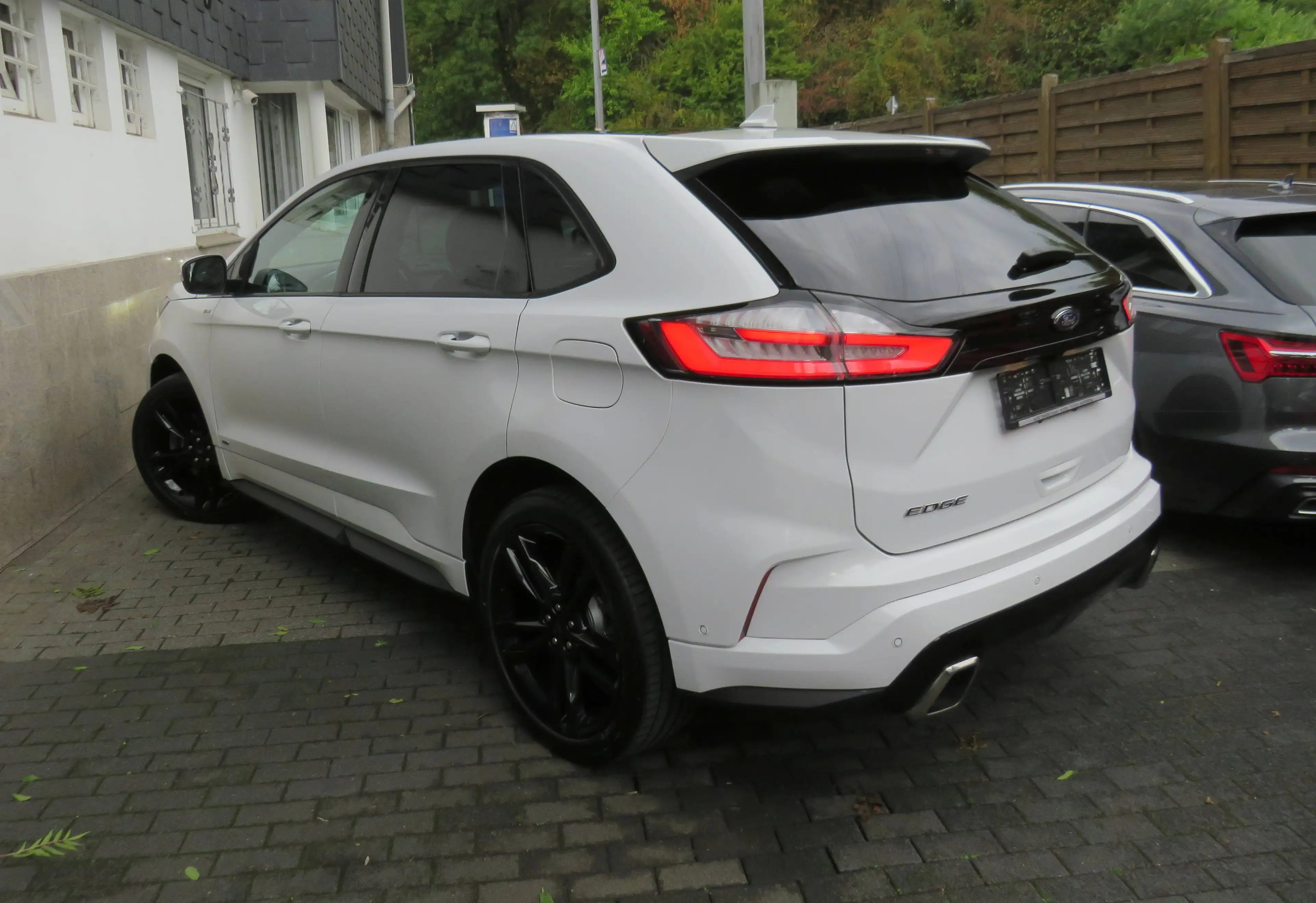 Ford Edge ST-Line 4x4 — photo 2