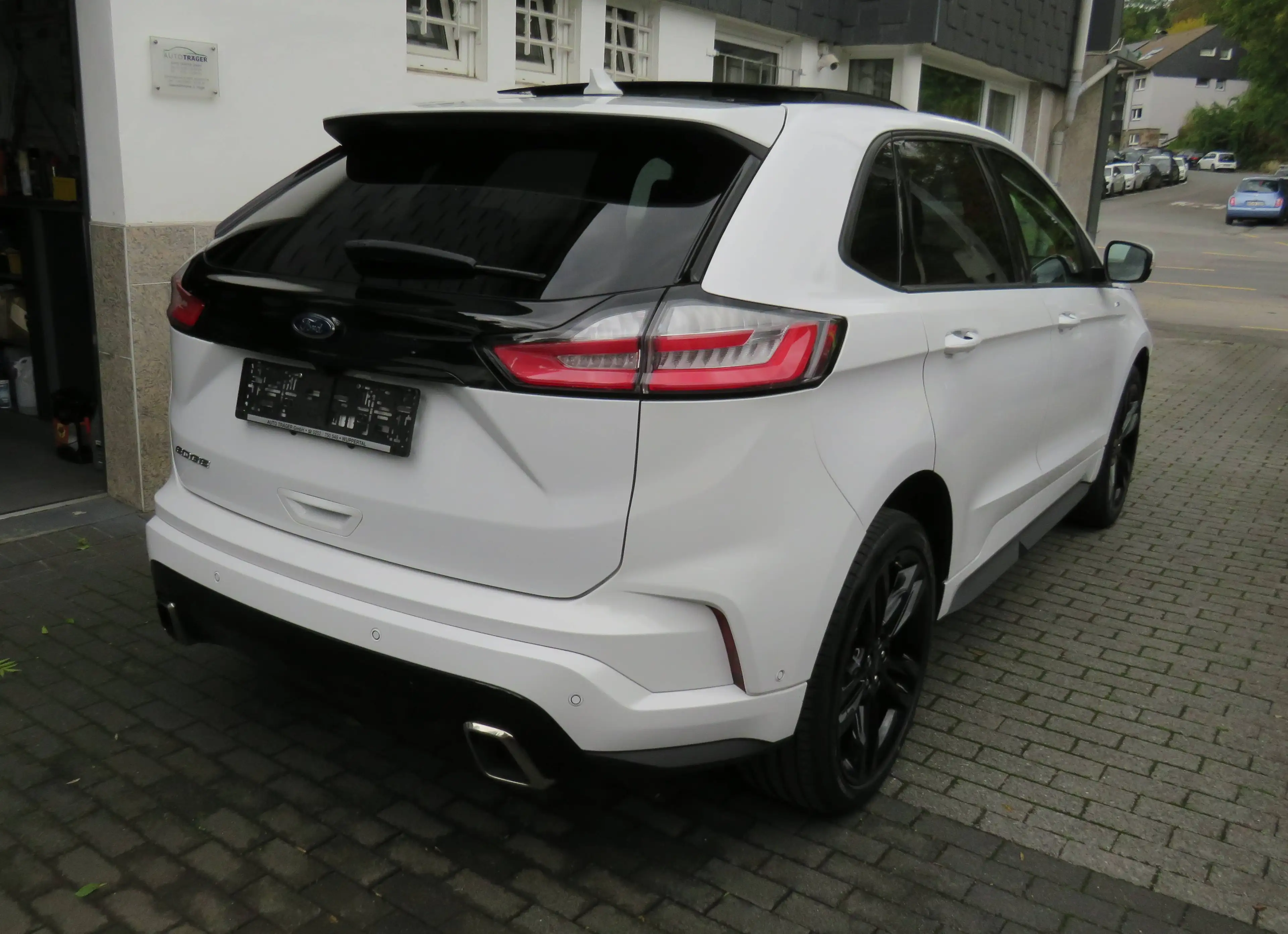 Ford Edge ST-Line 4x4 — photo 11