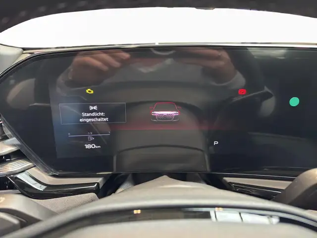 Audi A6 view 6