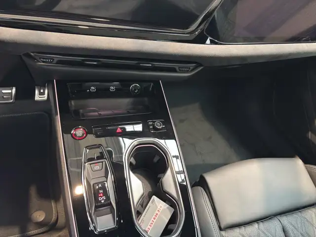 Audi A6 view 7
