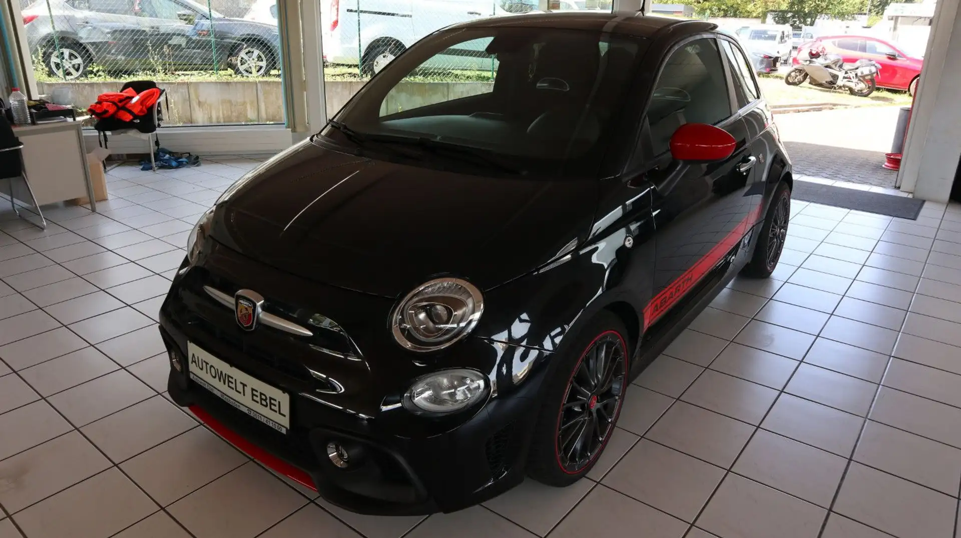 Abarth 595 Competizione 595*AUTOMATIK*NAVI*PDC* Schwarz - 1