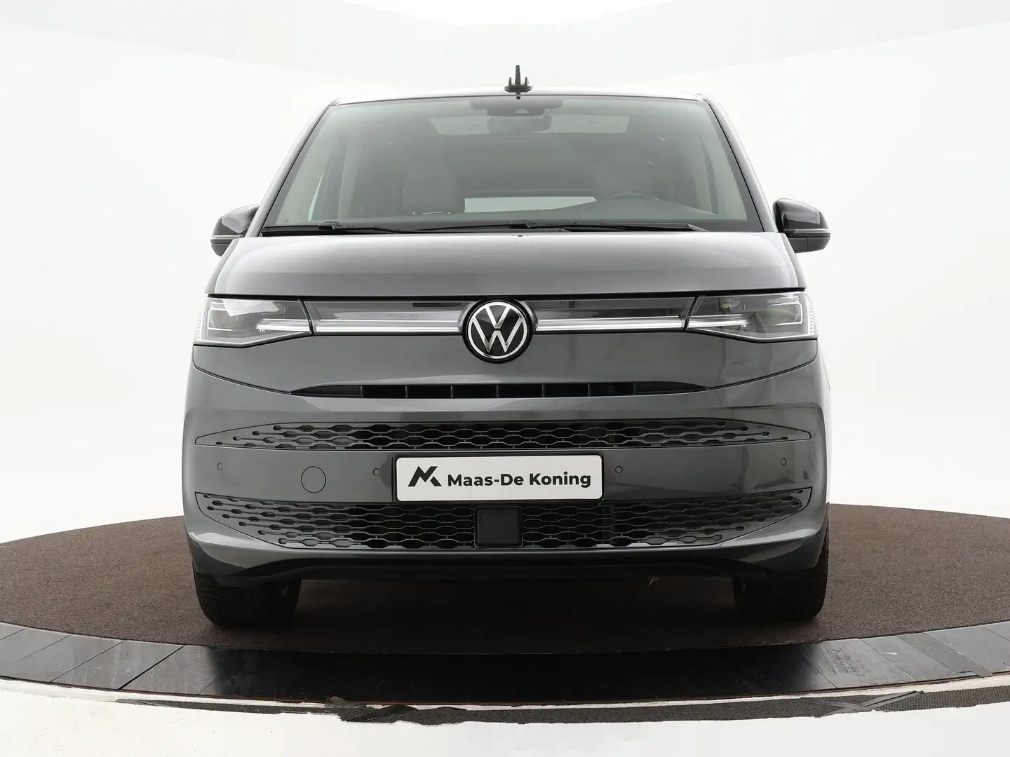 Volkswagen T7 Multivan 1.4 218pk DSG eHybrid L2H1 Life Business 7p. · Pan Grijs - 2